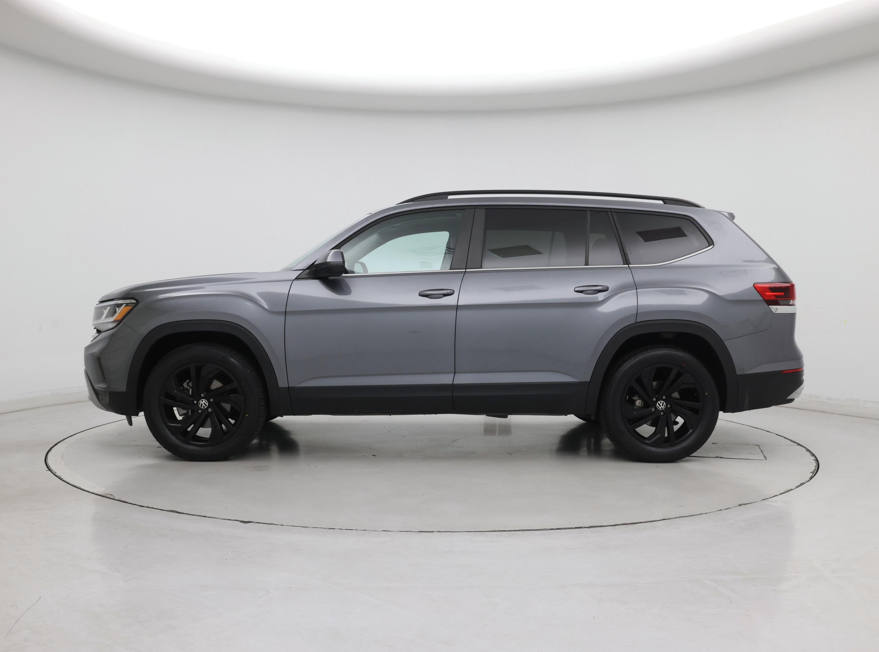 Thumbnail: 2022 Volkswagen Atlas - 3