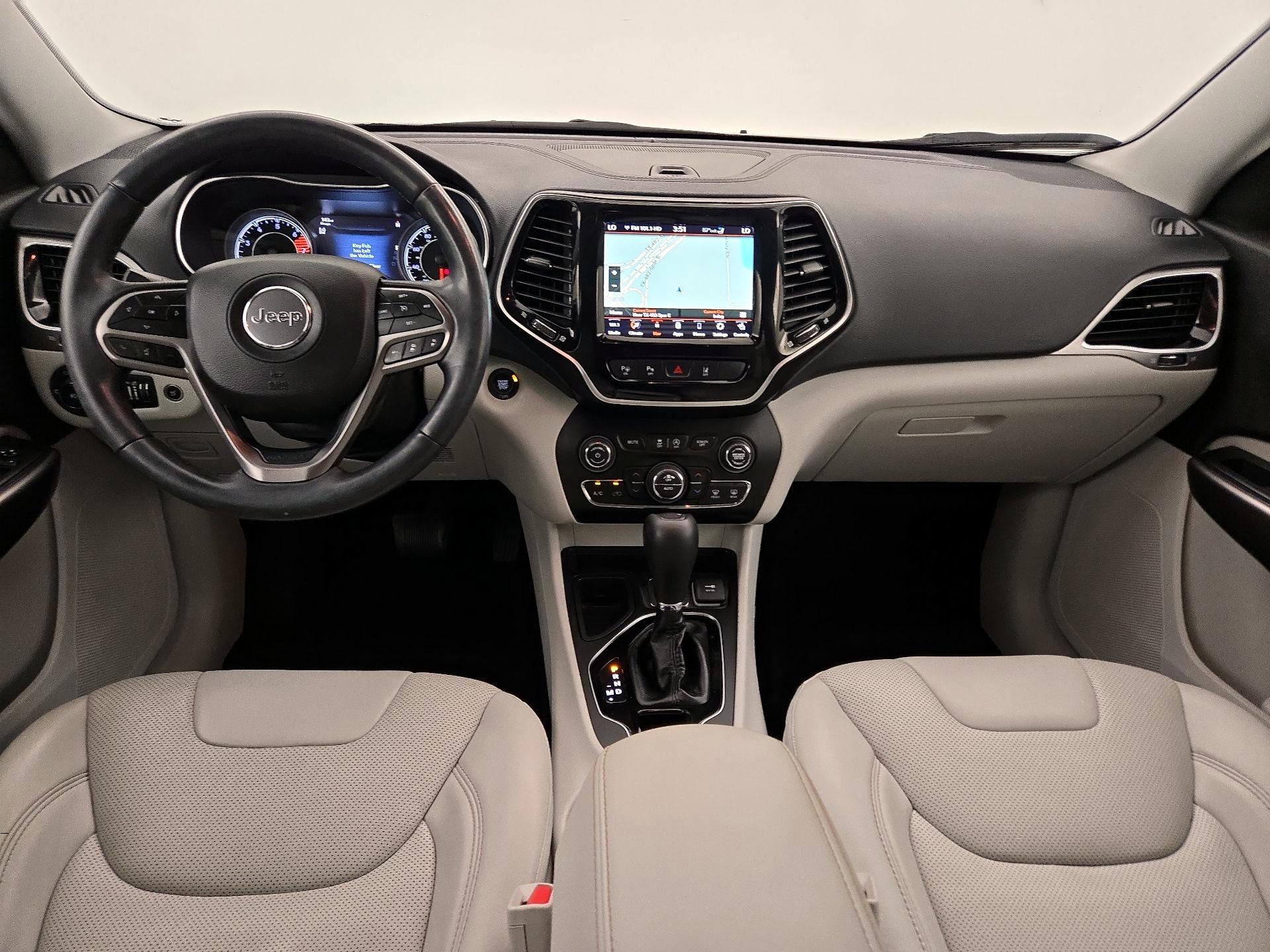 Thumbnail: 2020 Jeep Cherokee - 9