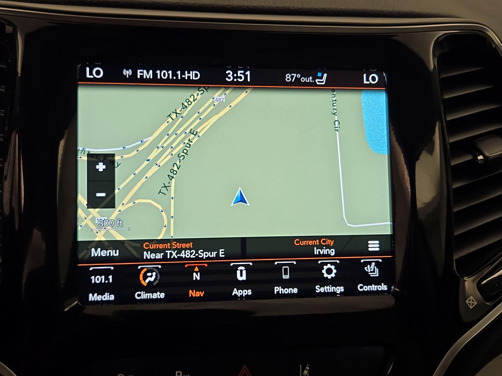 Thumbnail: 2020 Jeep Cherokee - 14