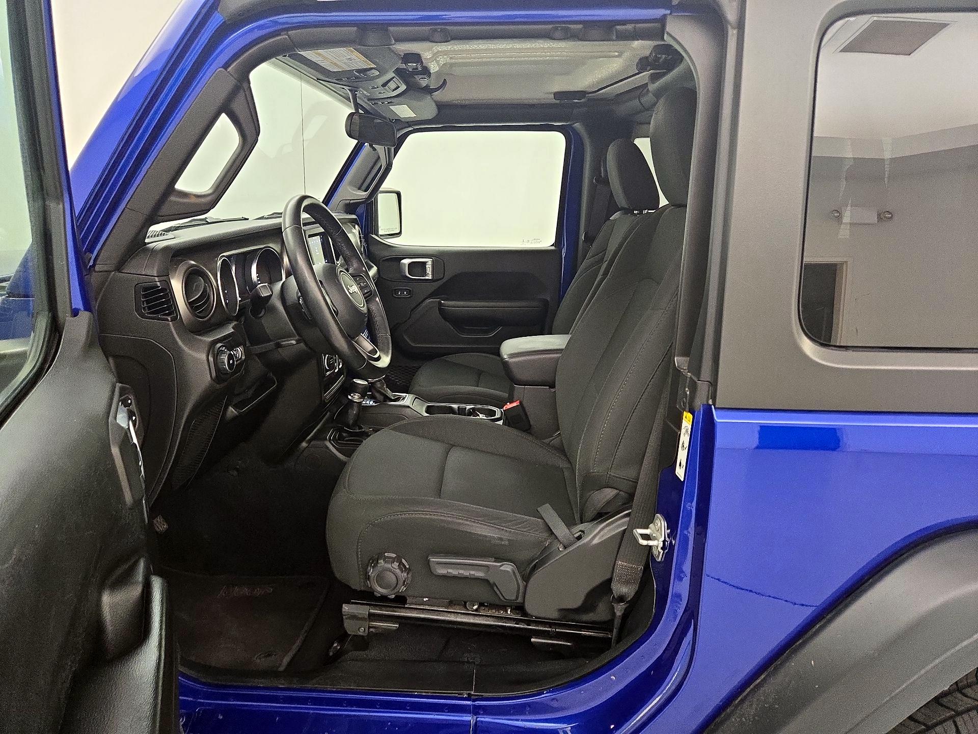 Thumbnail: 2019 Jeep Wrangler - 11
