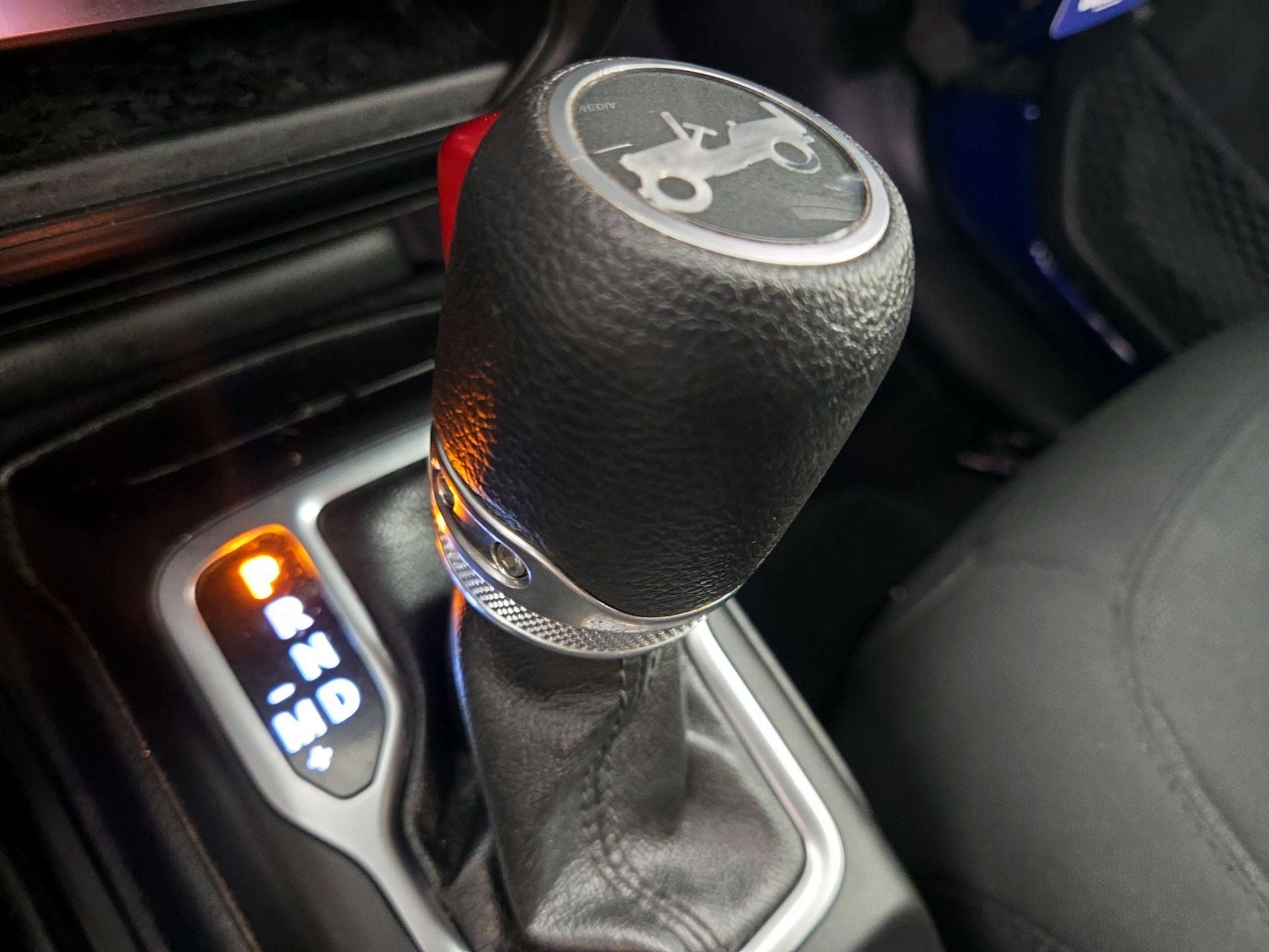 Thumbnail: 2019 Jeep Wrangler - 17
