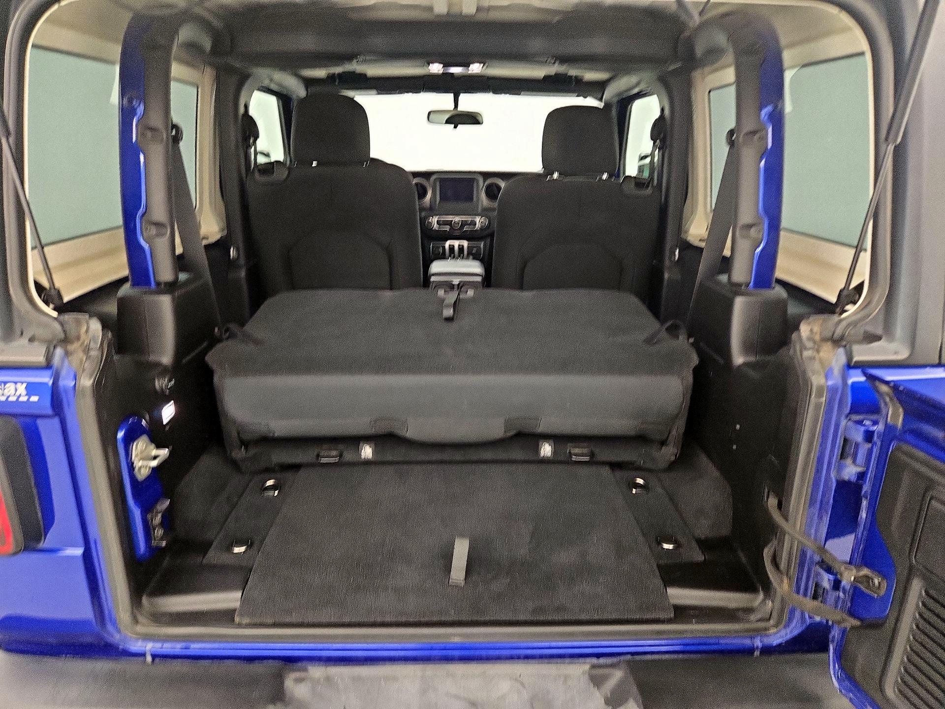 Thumbnail: 2019 Jeep Wrangler - 20