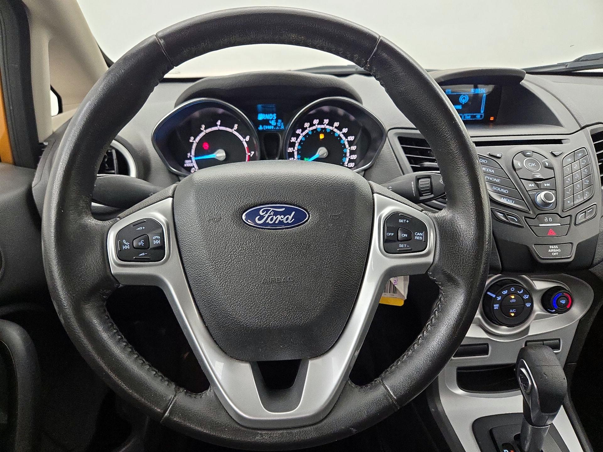 Thumbnail: 2016 Ford Fiesta - 10
