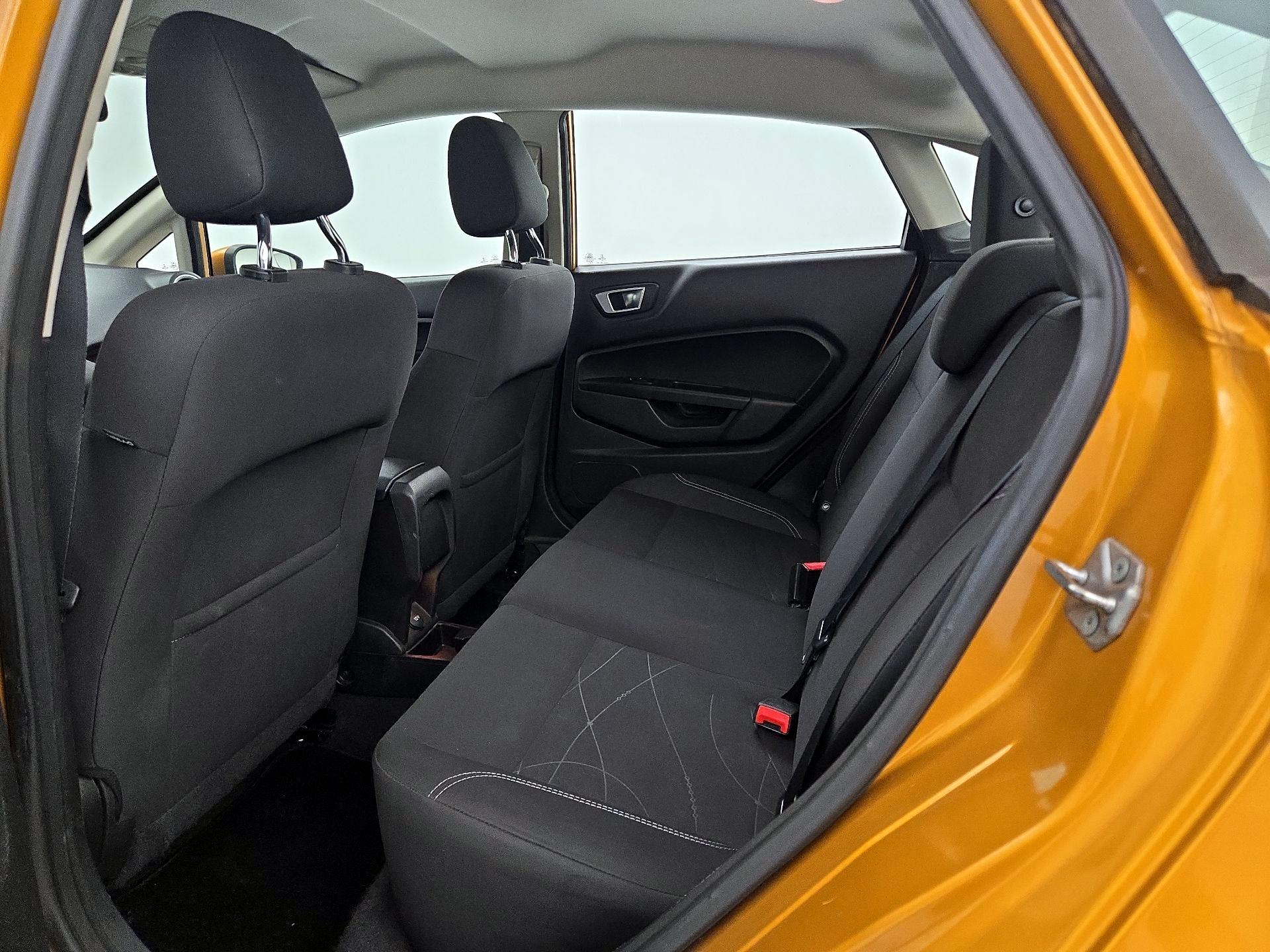 Thumbnail: 2016 Ford Fiesta - 18