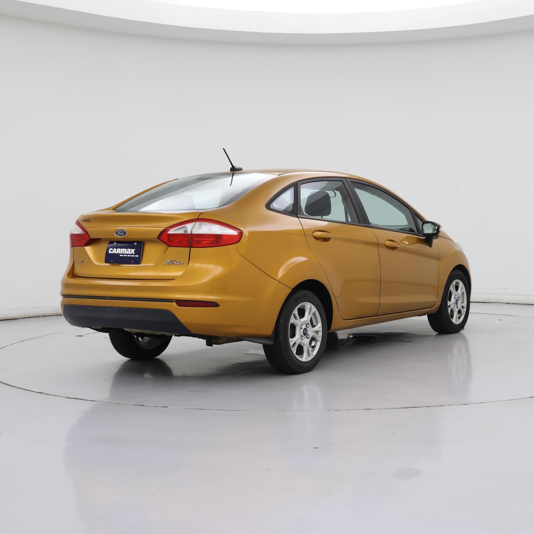 Thumbnail: 2016 Ford Fiesta - 8