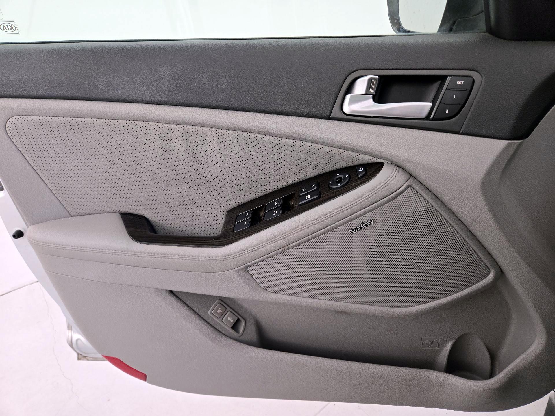 Thumbnail: 2015 Kia Optima - 12