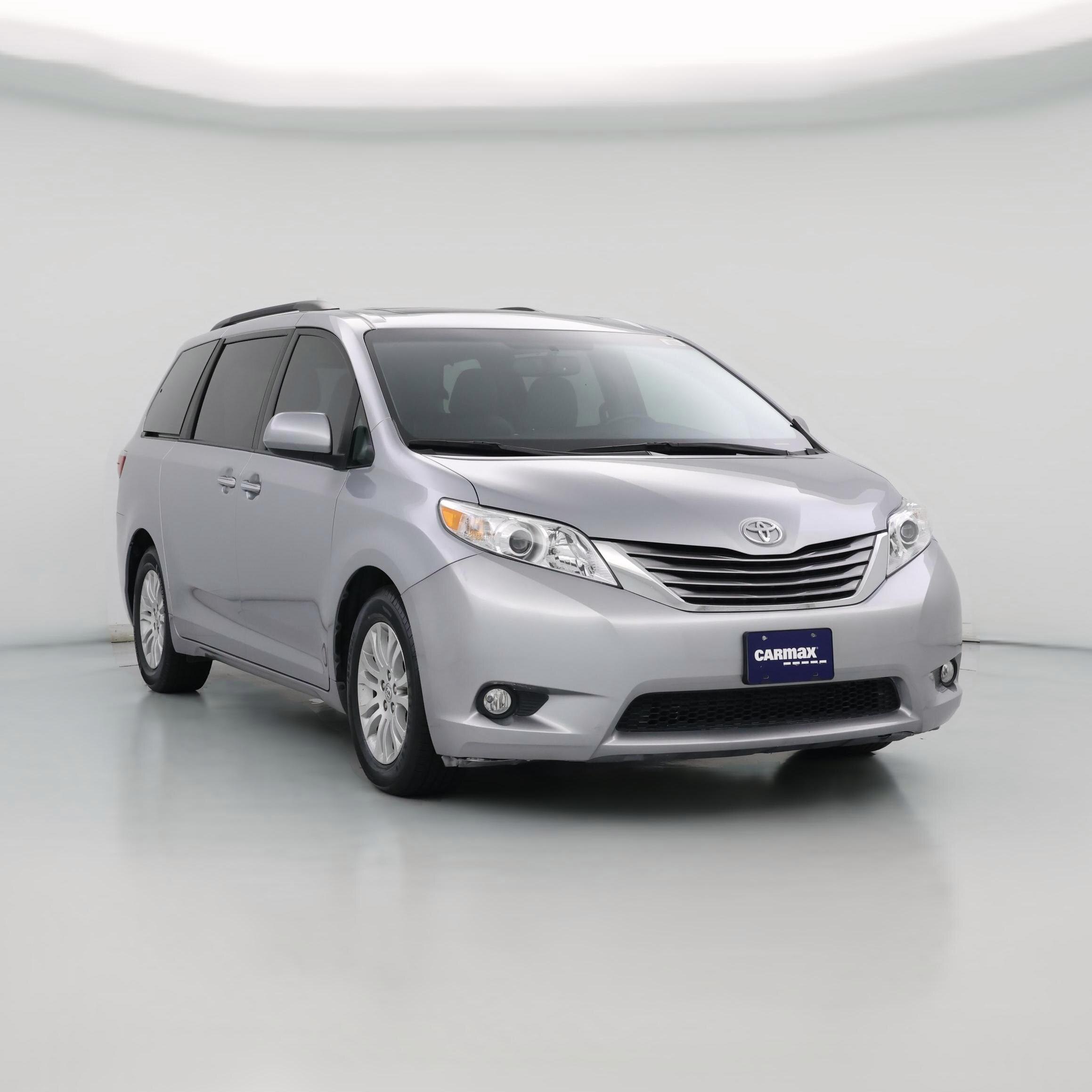 Thumbnail: 2017 Toyota Sienna - 1