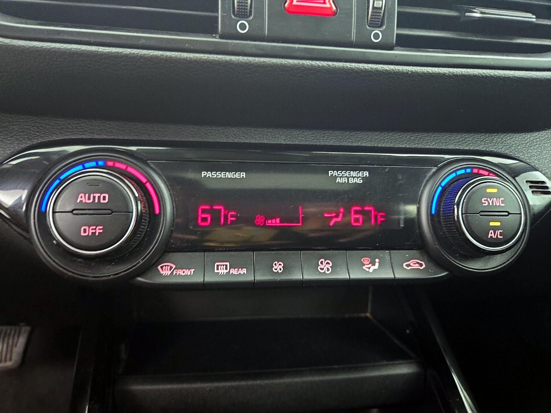 Thumbnail: 2019 Kia Forte - 16