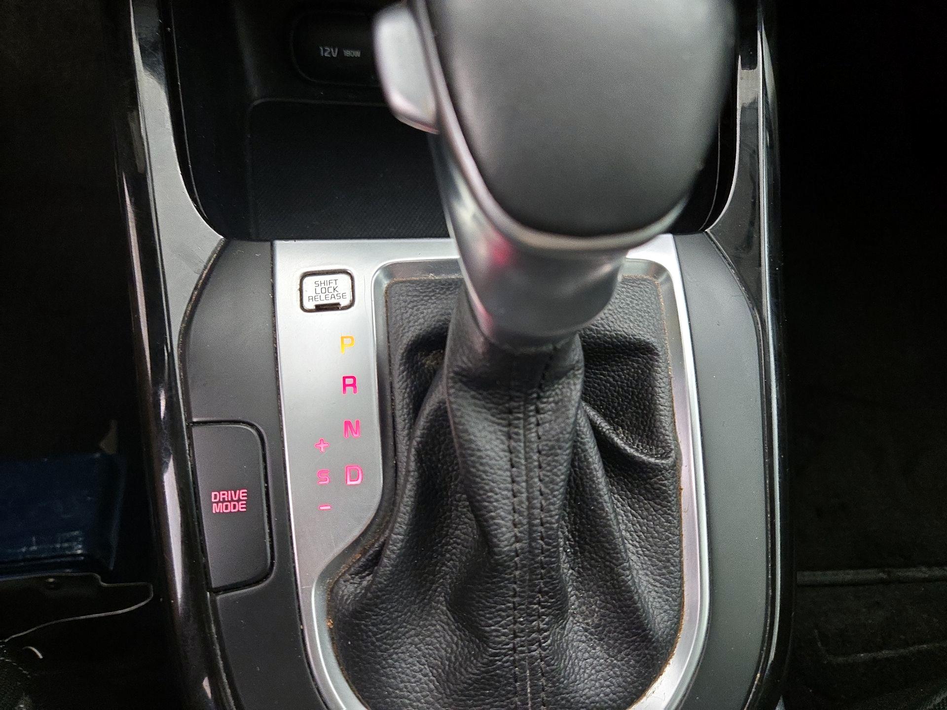 Thumbnail: 2019 Kia Forte - 17