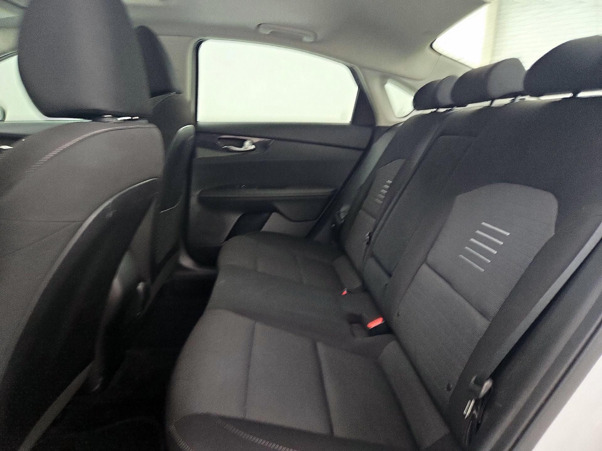 Thumbnail: 2019 Kia Forte - 20