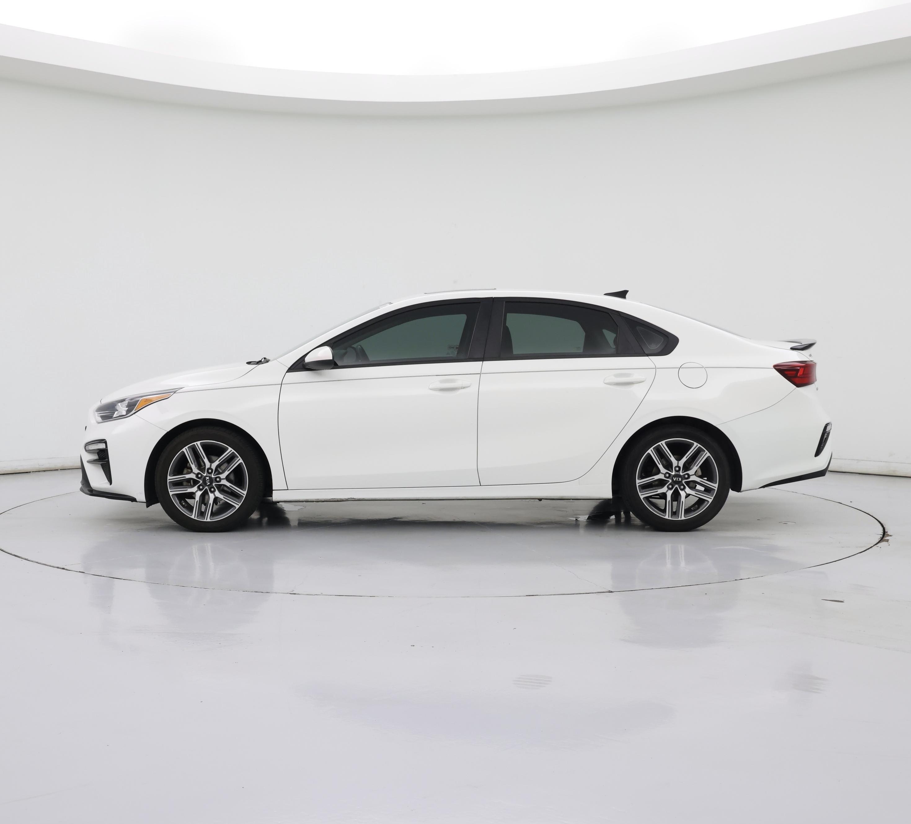 Thumbnail: 2019 Kia Forte - 3