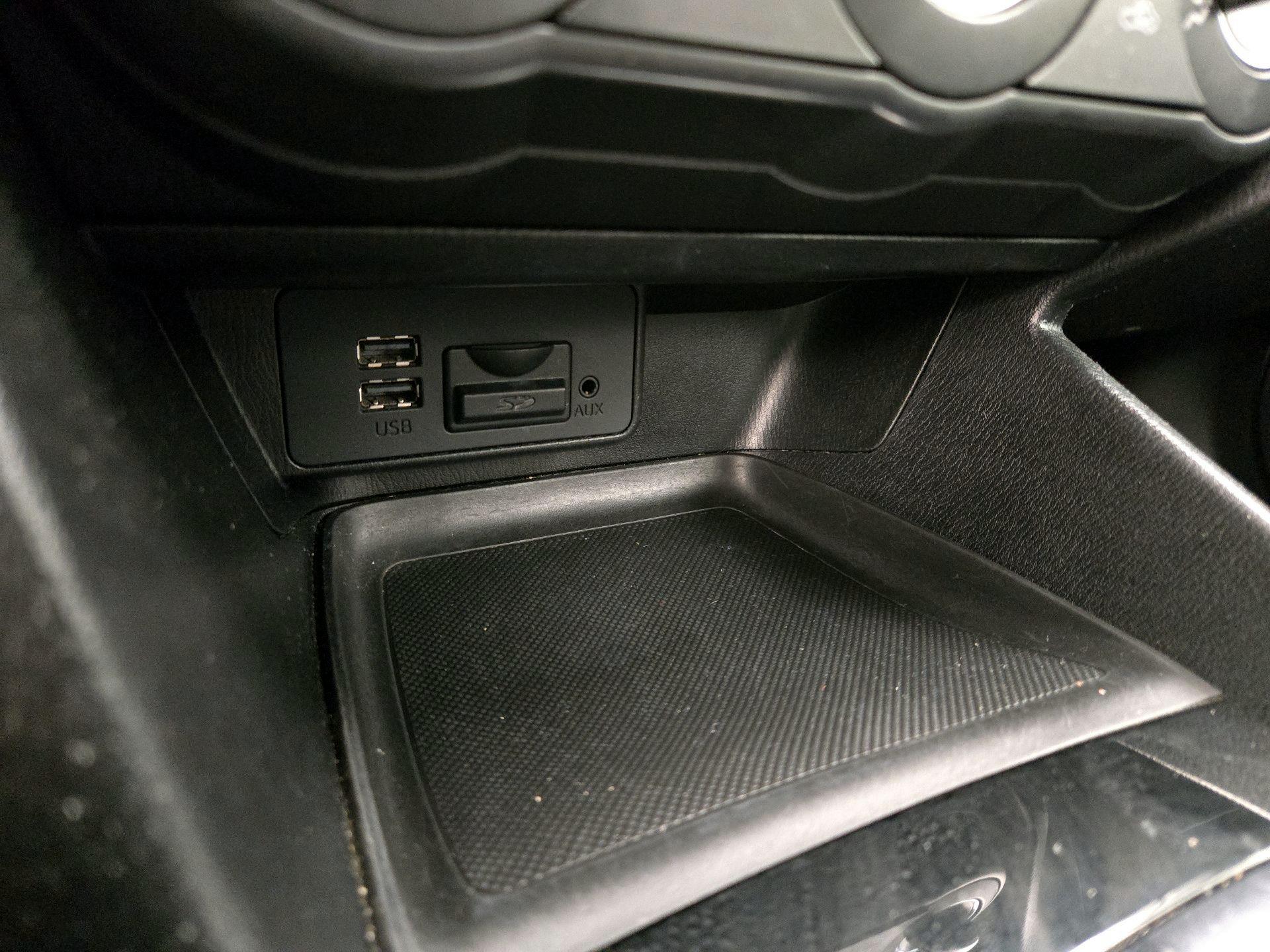 Thumbnail: 2016 Mazda Mazda3 - 18