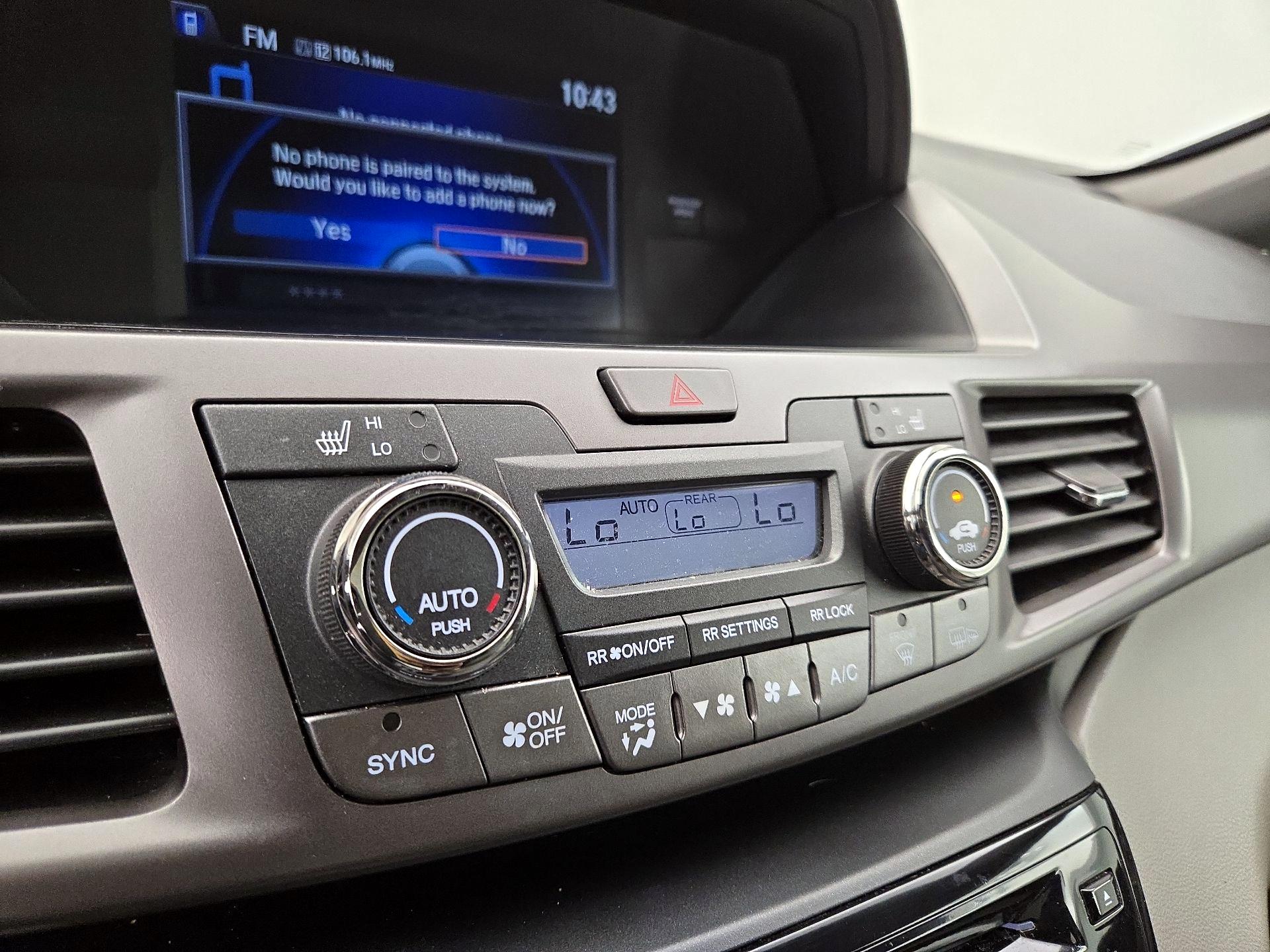 Thumbnail: 2015 Honda Odyssey - 17