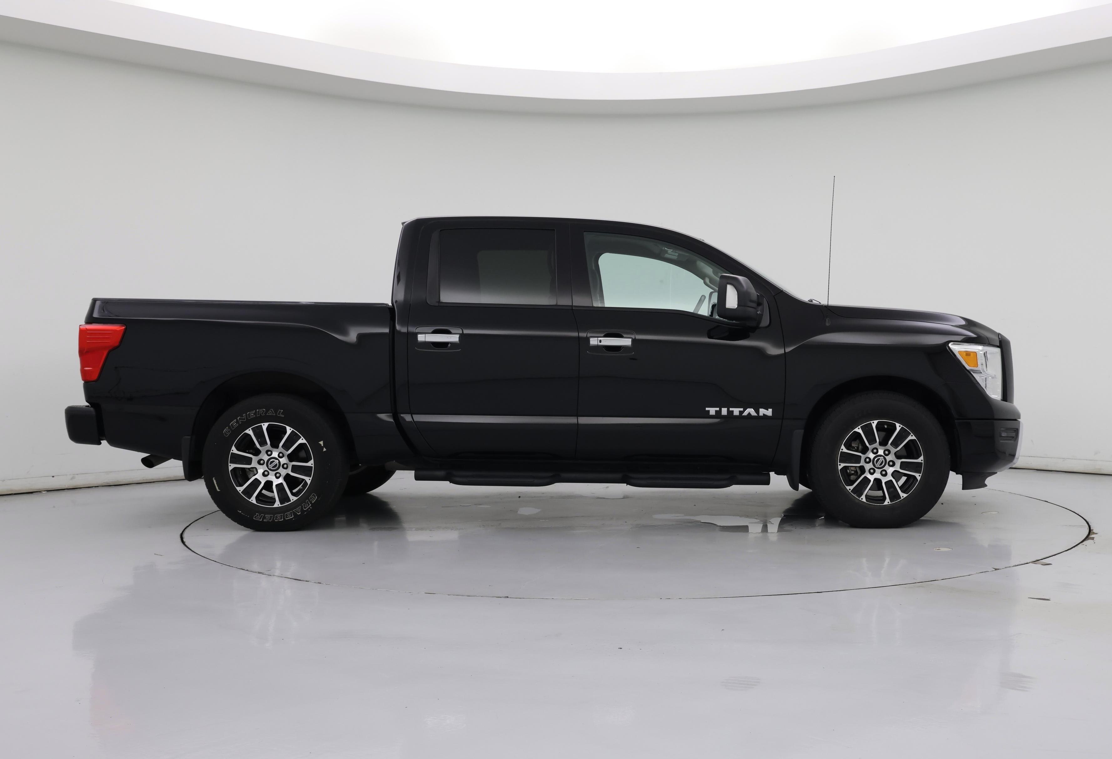 Thumbnail: 2021 Nissan Titan - 7