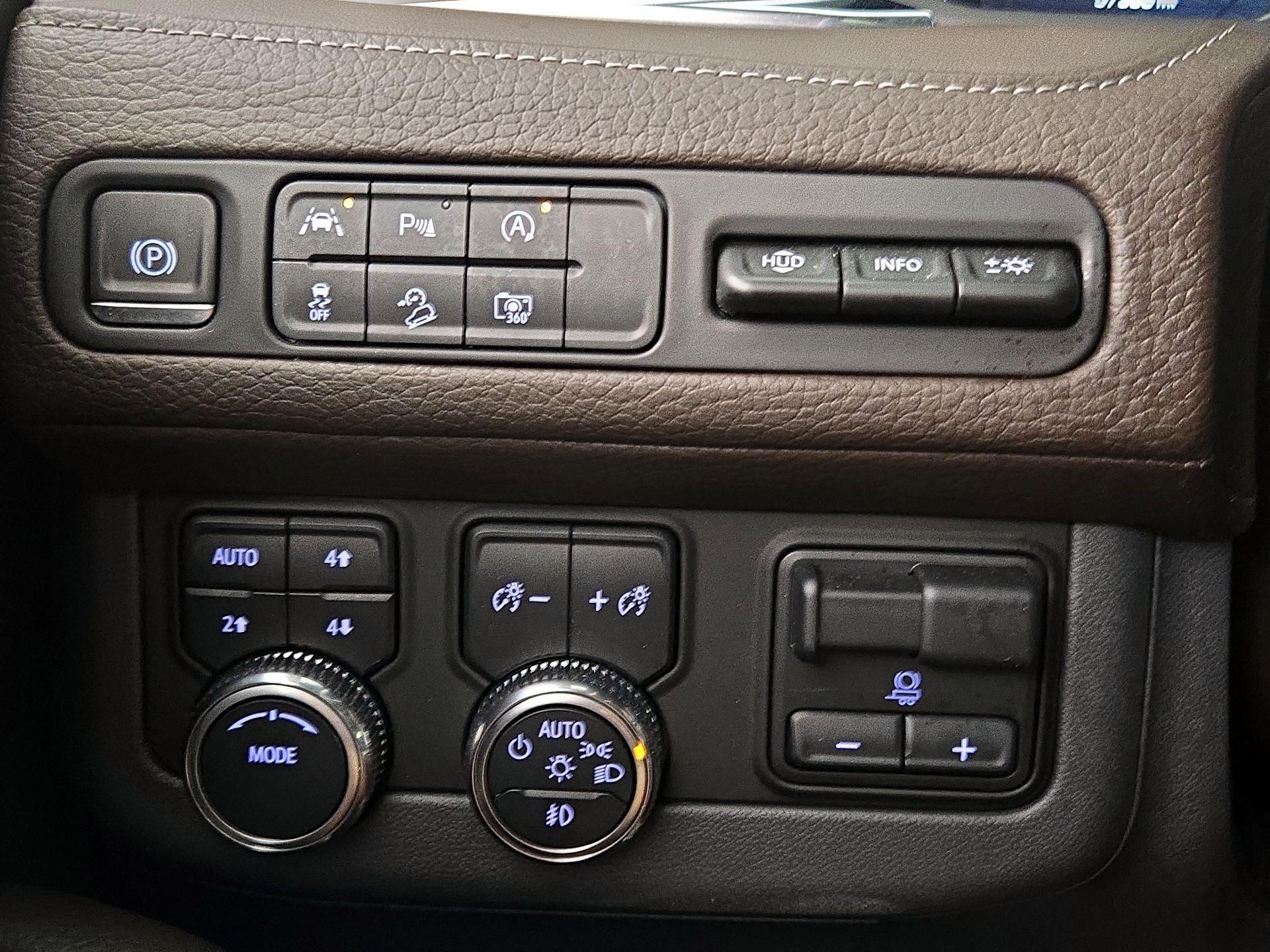 Thumbnail: 2023 GMC Yukon - 13