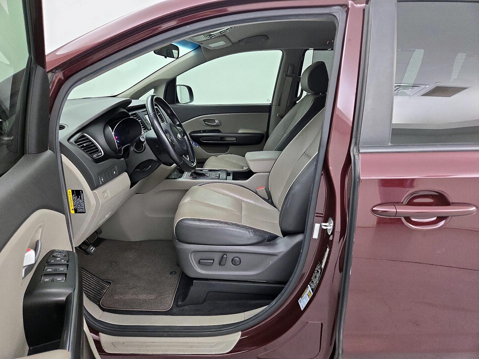 Thumbnail: 2017 Kia Sedona - 11