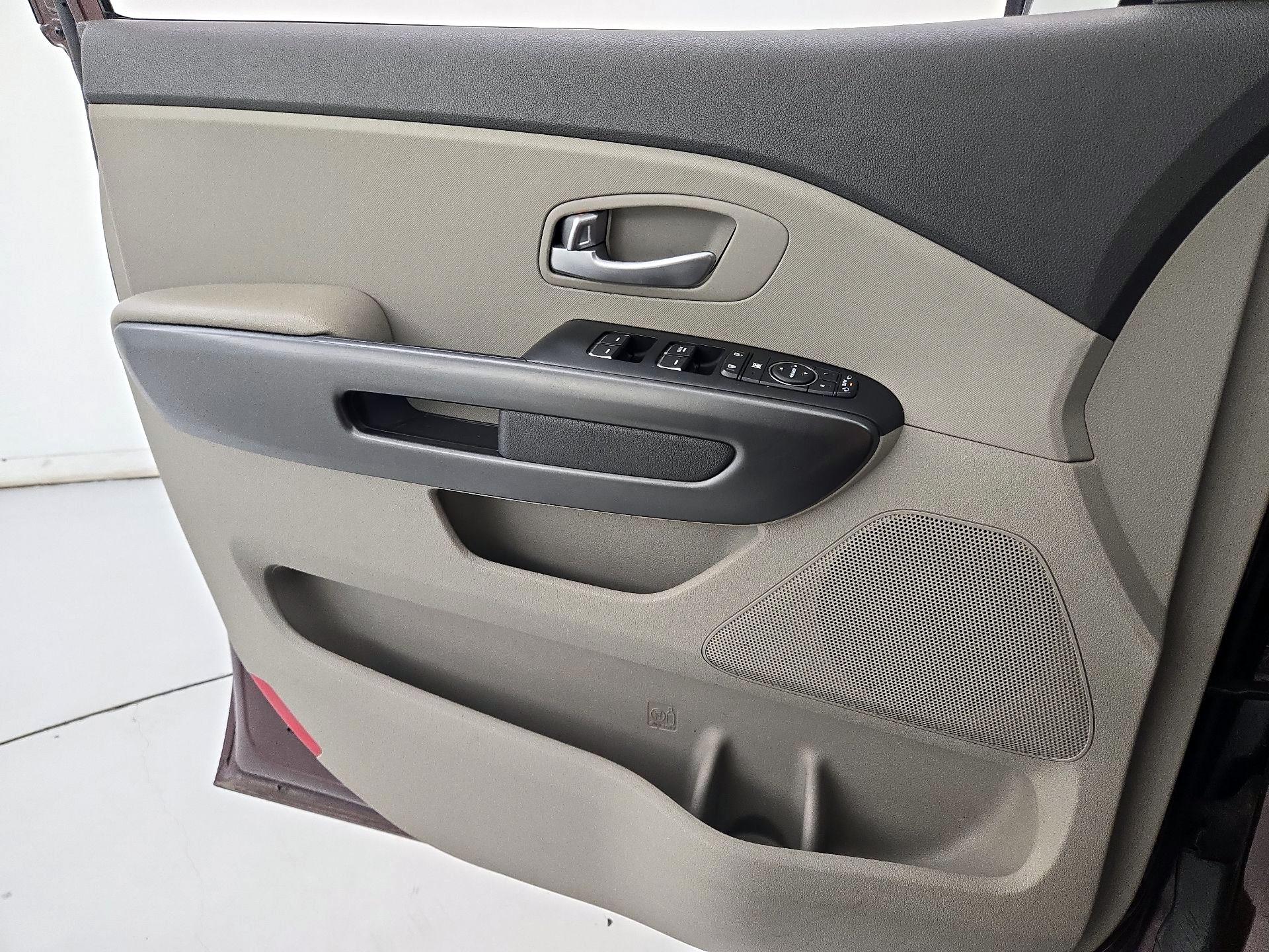Thumbnail: 2017 Kia Sedona - 12