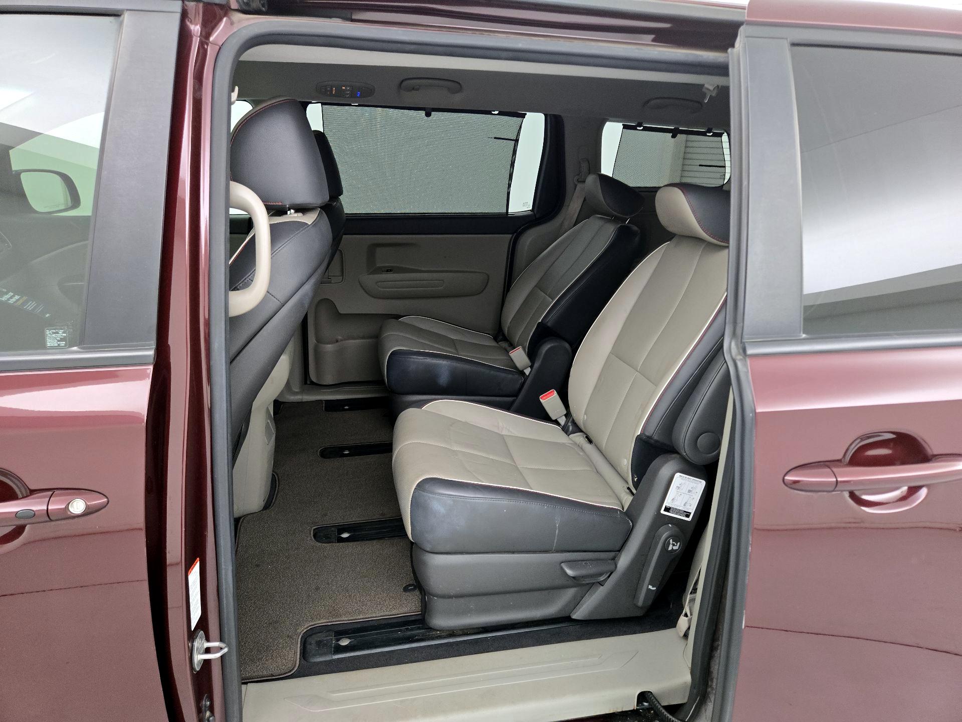 Thumbnail: 2017 Kia Sedona - 19