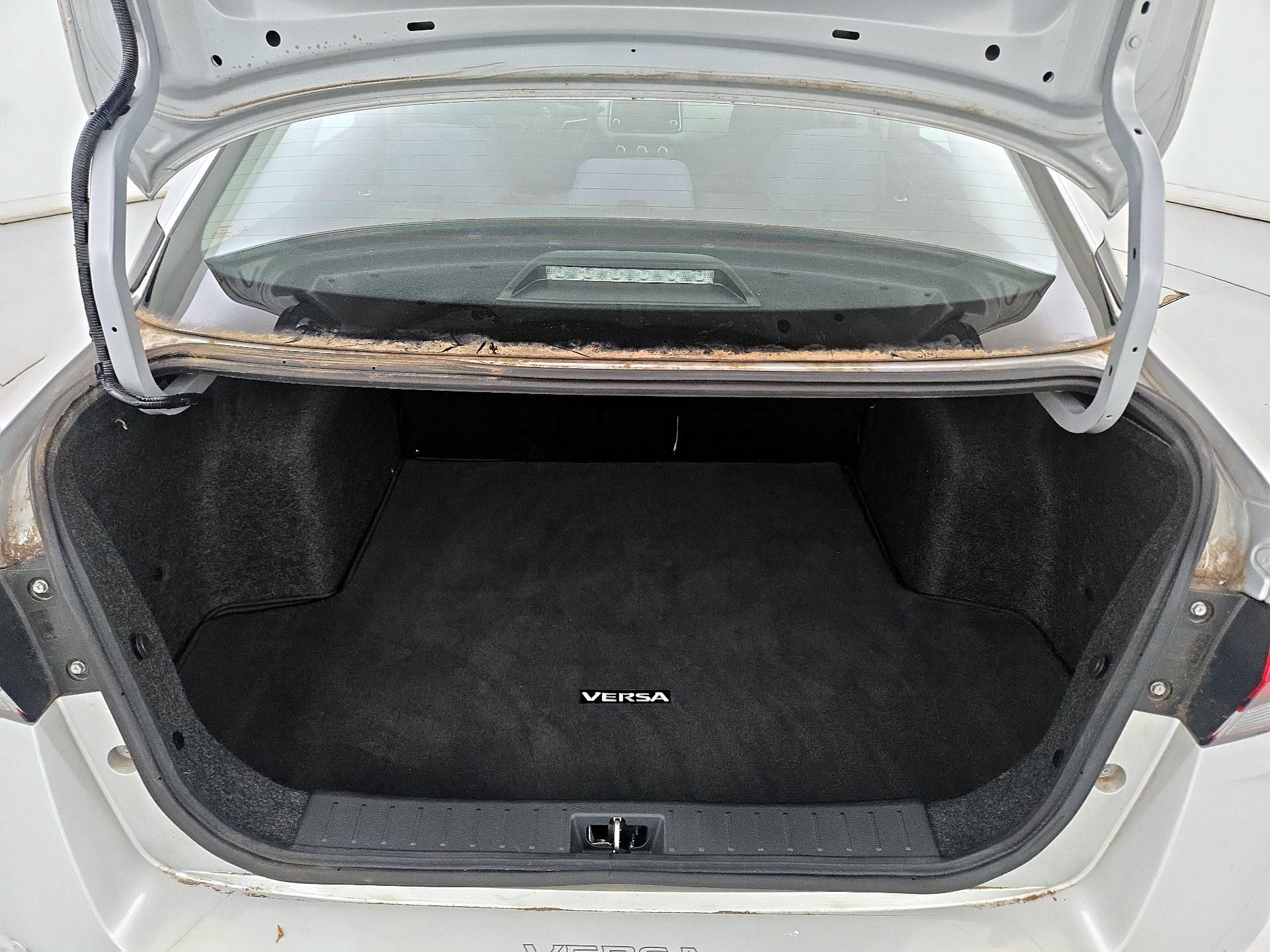 Thumbnail: 2020 Nissan Versa - 20