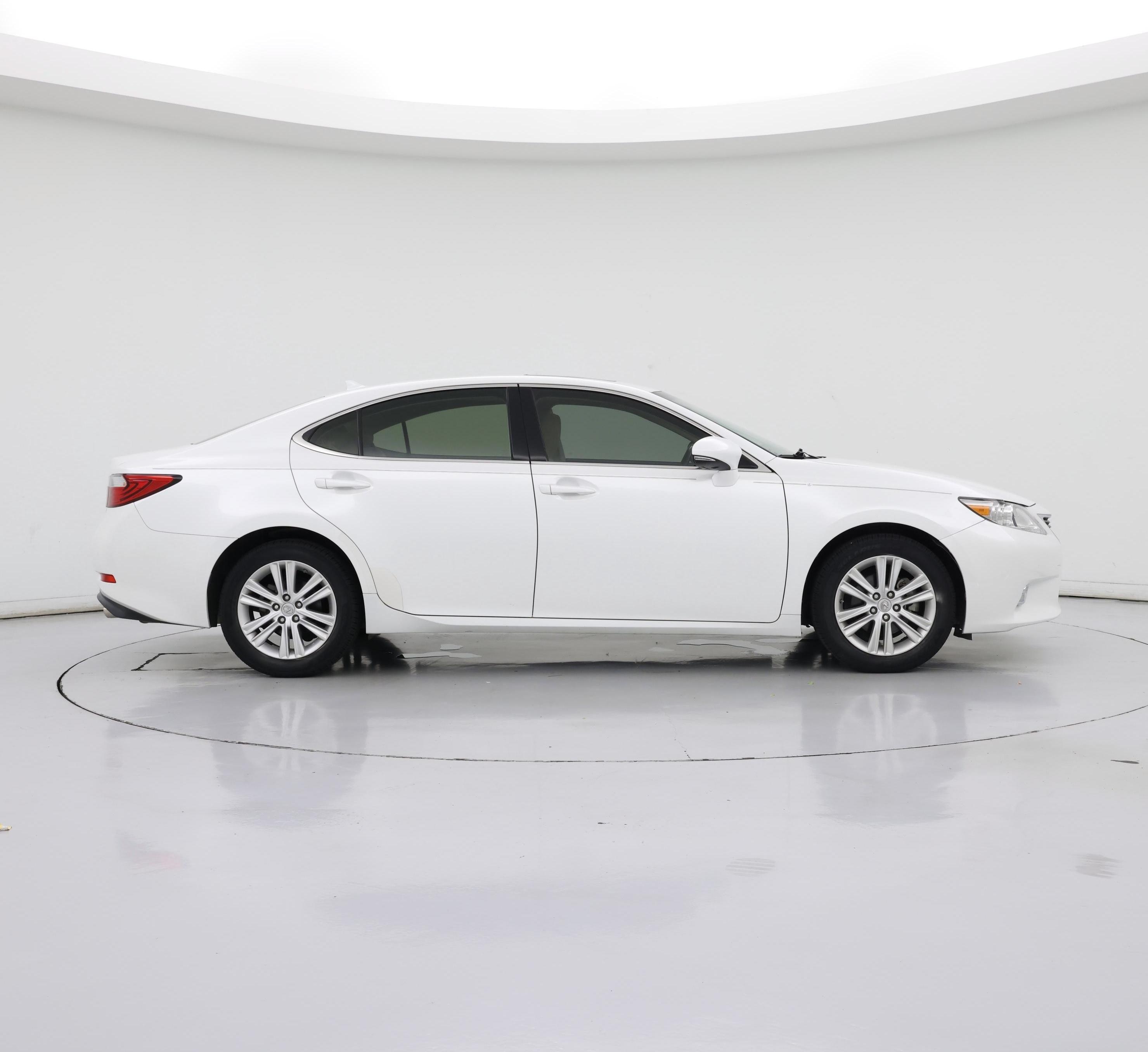 Thumbnail: 2014 Lexus ES - 7