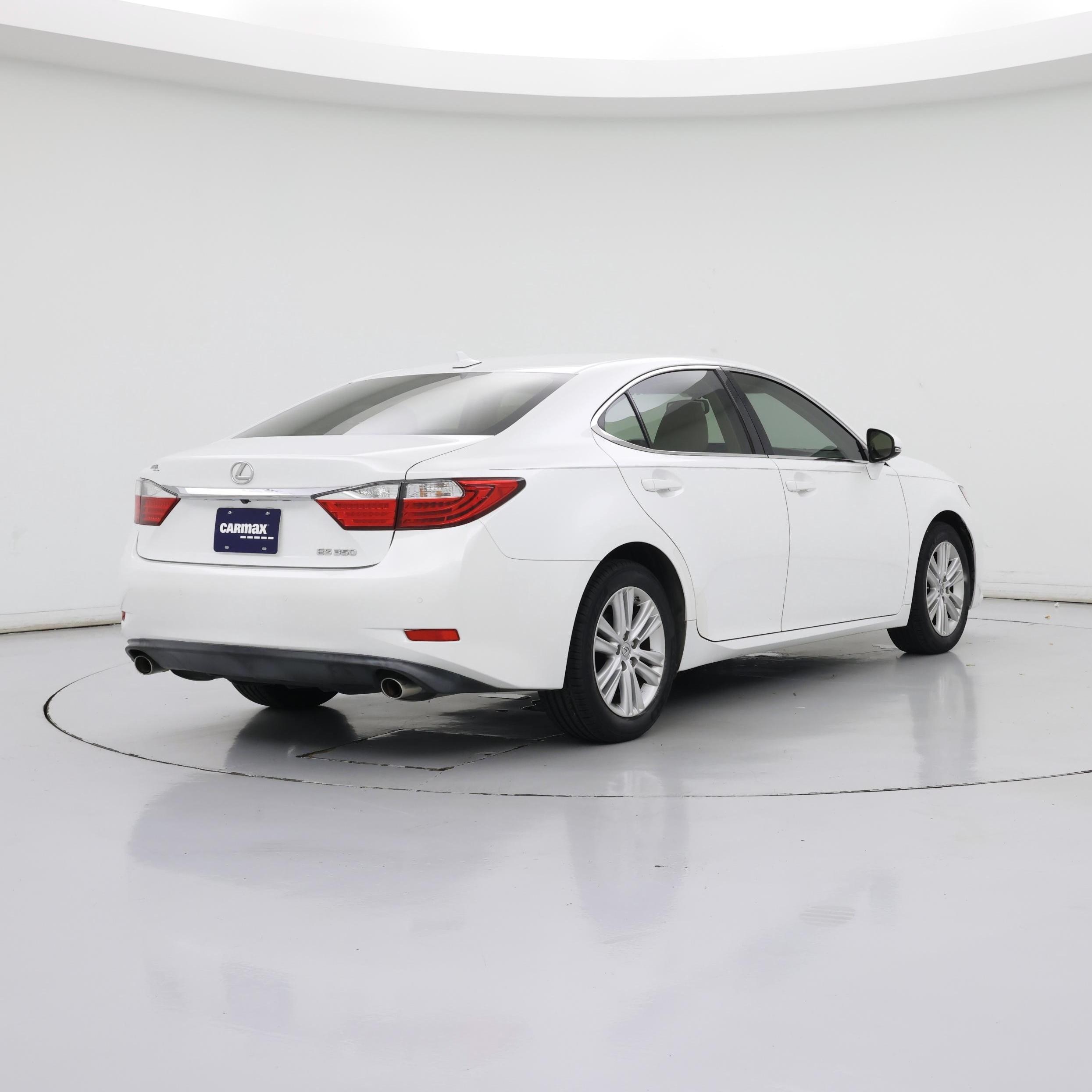 Thumbnail: 2014 Lexus ES - 8