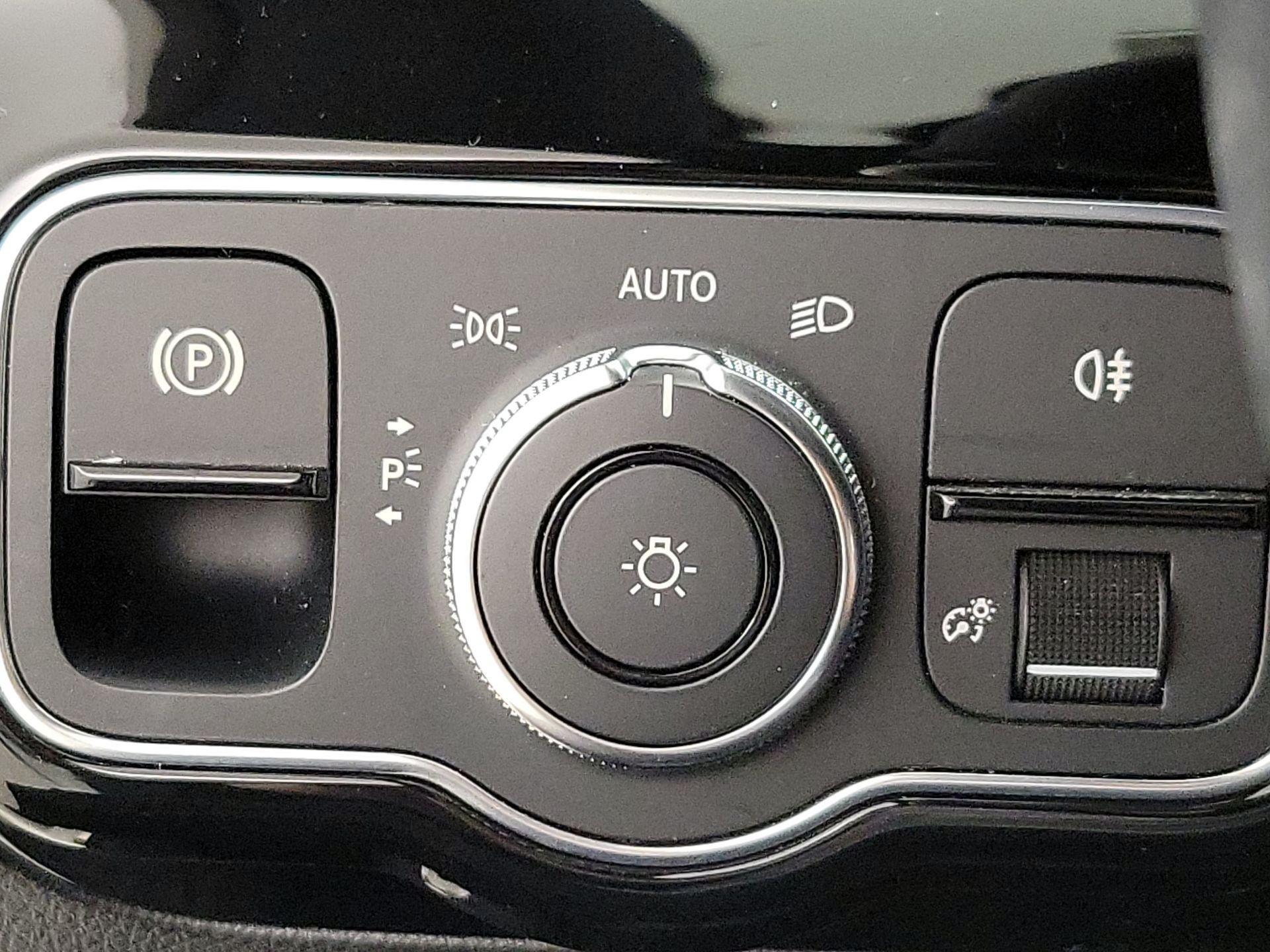 Thumbnail: 2021 Mercedes-Benz A-Class - 13