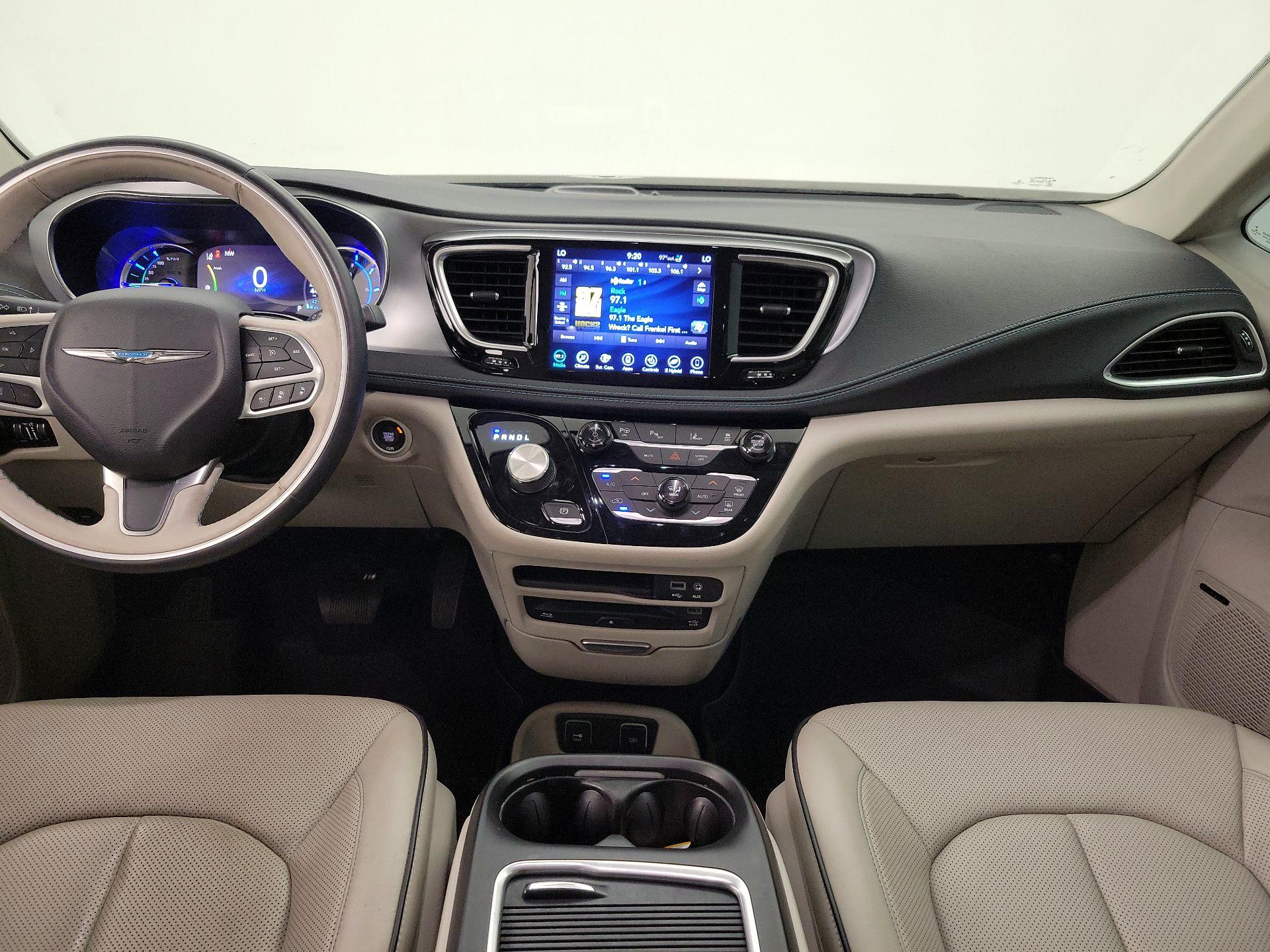 Thumbnail: 2020 Chrysler Pacifica - 9