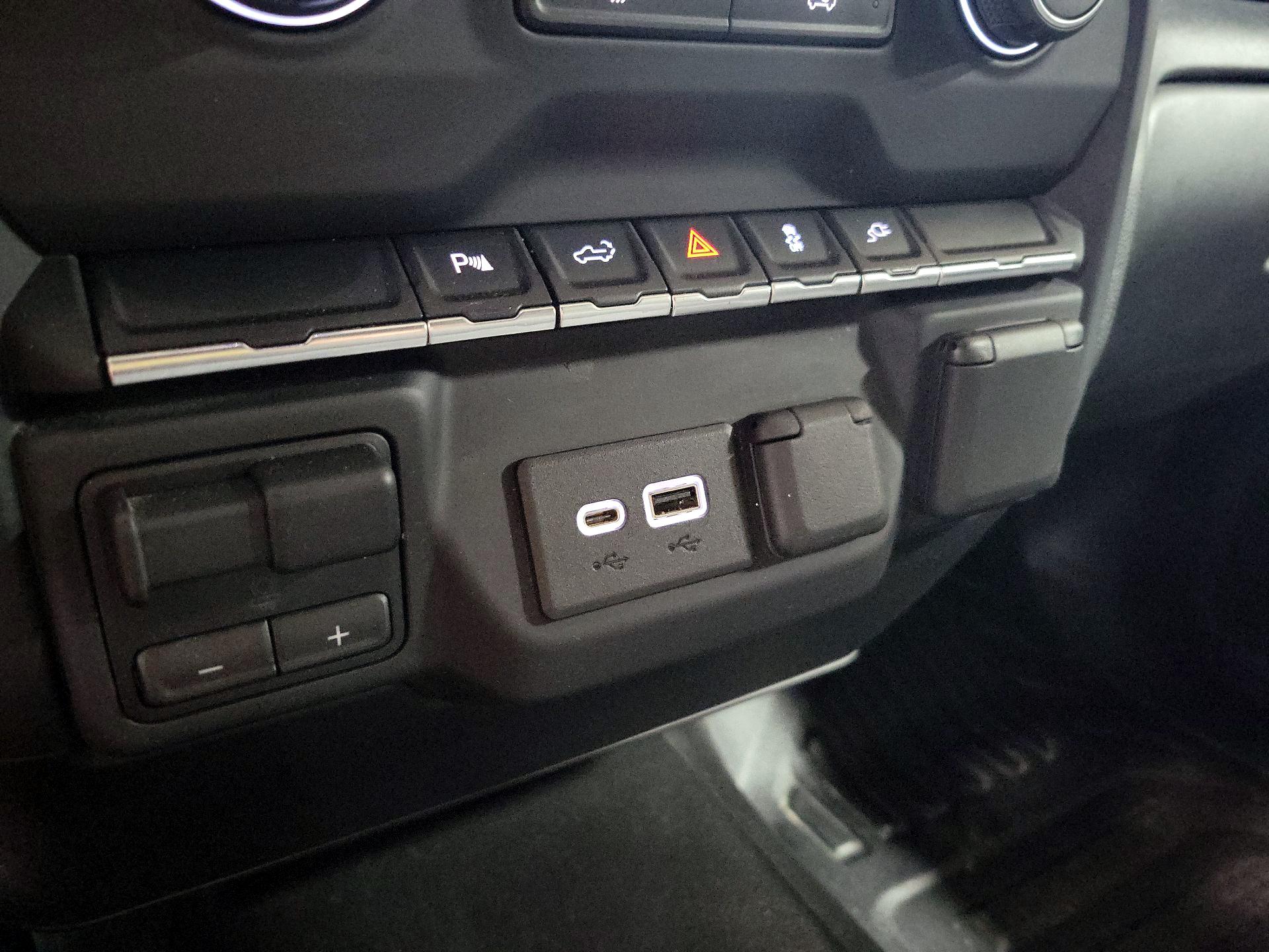 Thumbnail: 2021 Chevrolet Silverado 1500 - 18