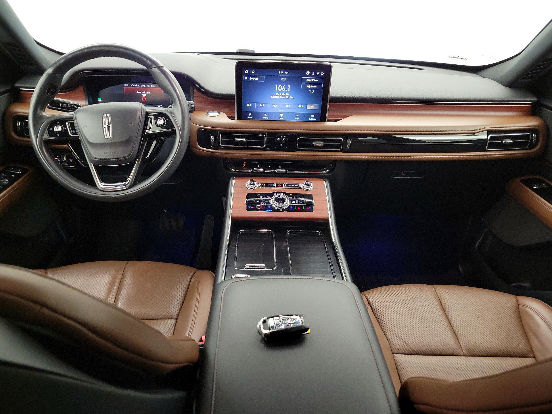 Thumbnail: 2022 Lincoln Aviator - 9