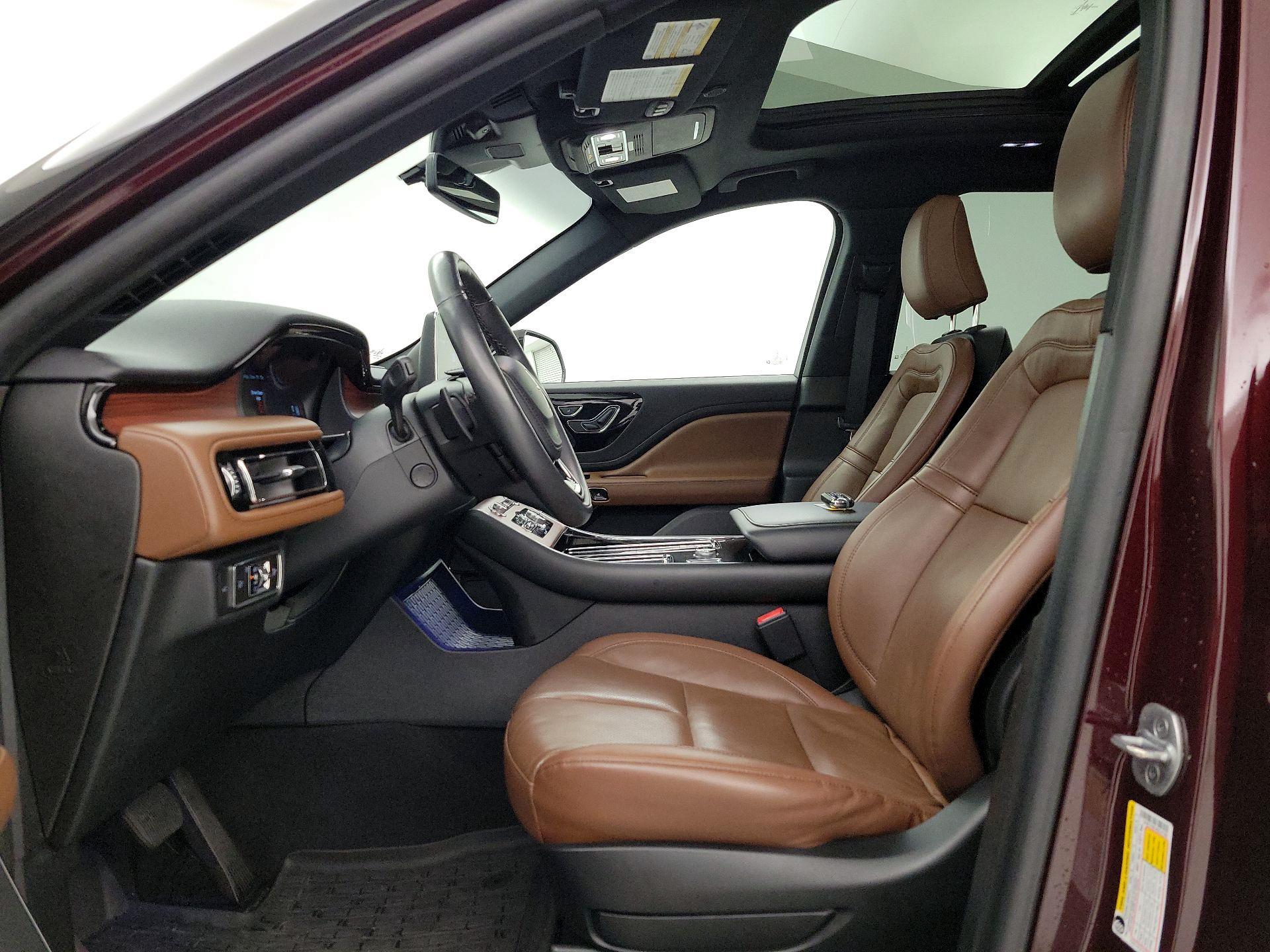 Thumbnail: 2022 Lincoln Aviator - 11