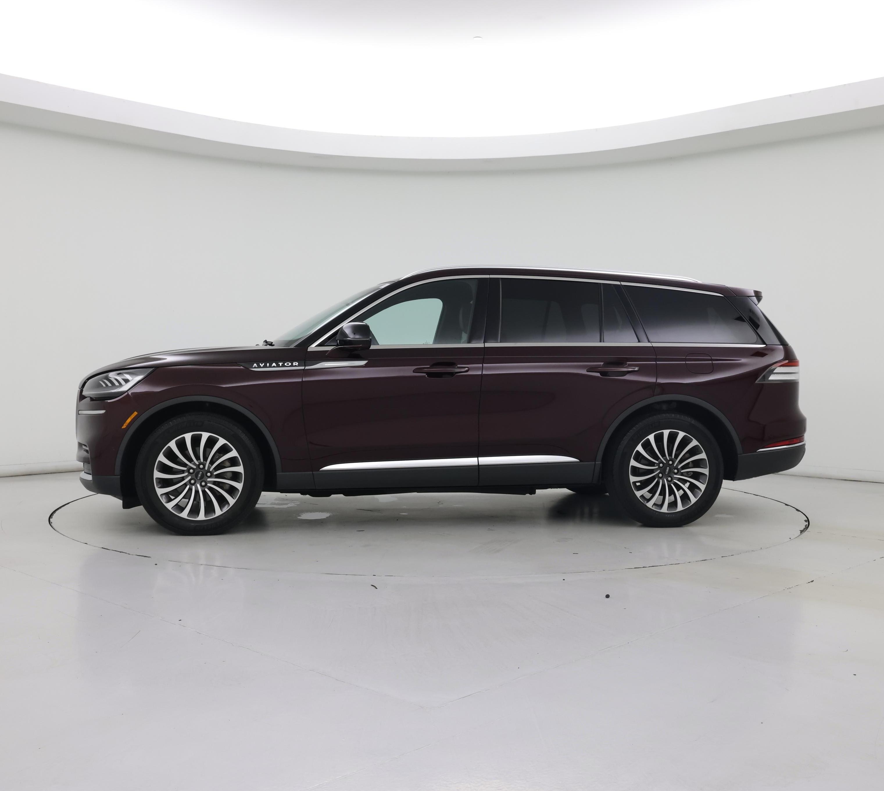 Thumbnail: 2022 Lincoln Aviator - 3