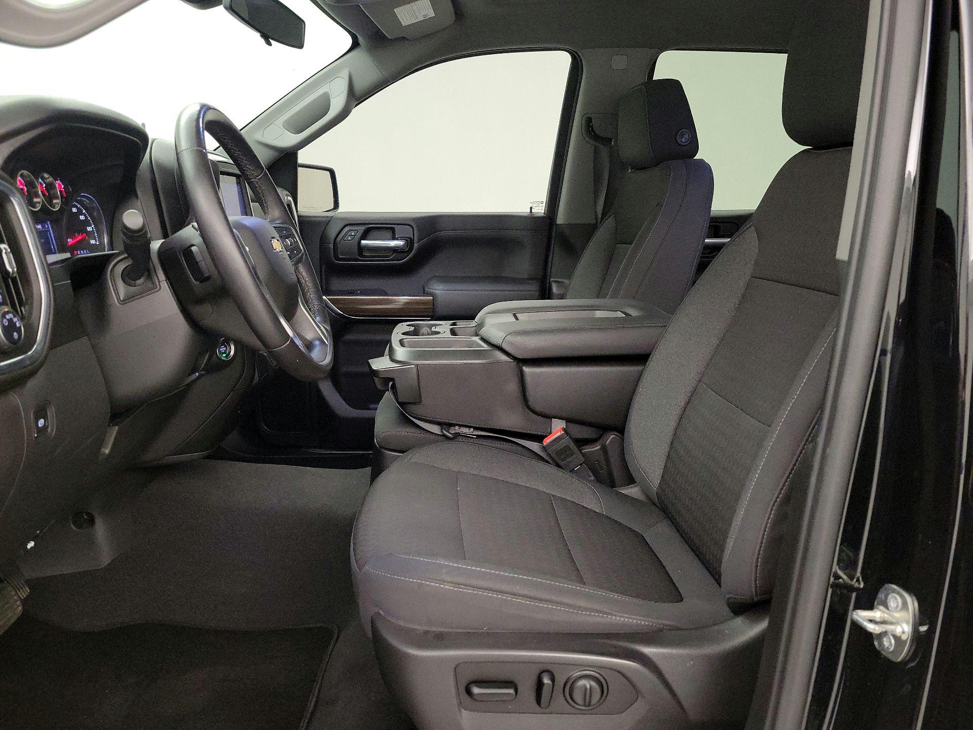 Thumbnail: 2020 Chevrolet Silverado 1500 - 11
