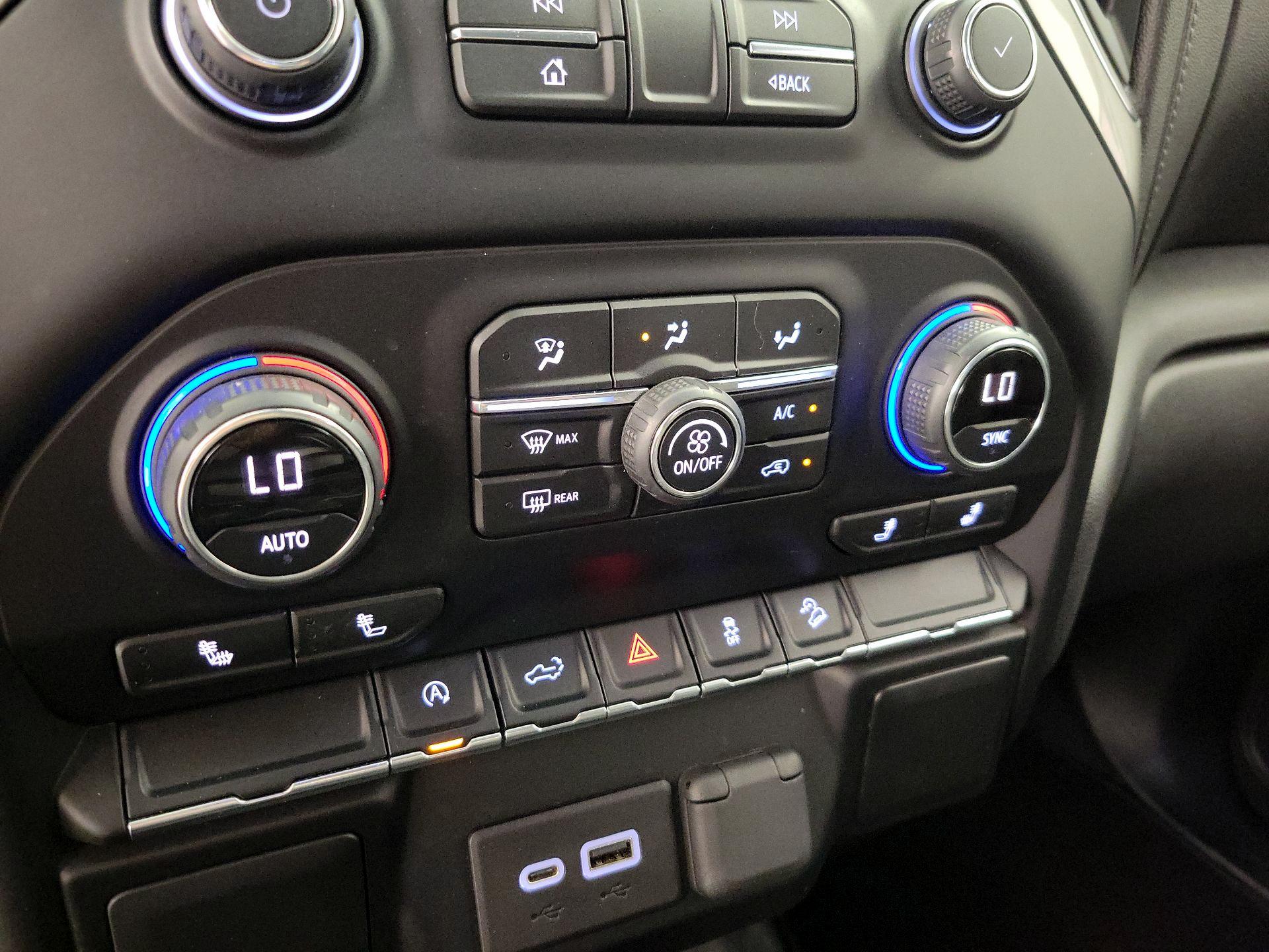 Thumbnail: 2020 Chevrolet Silverado 1500 - 16