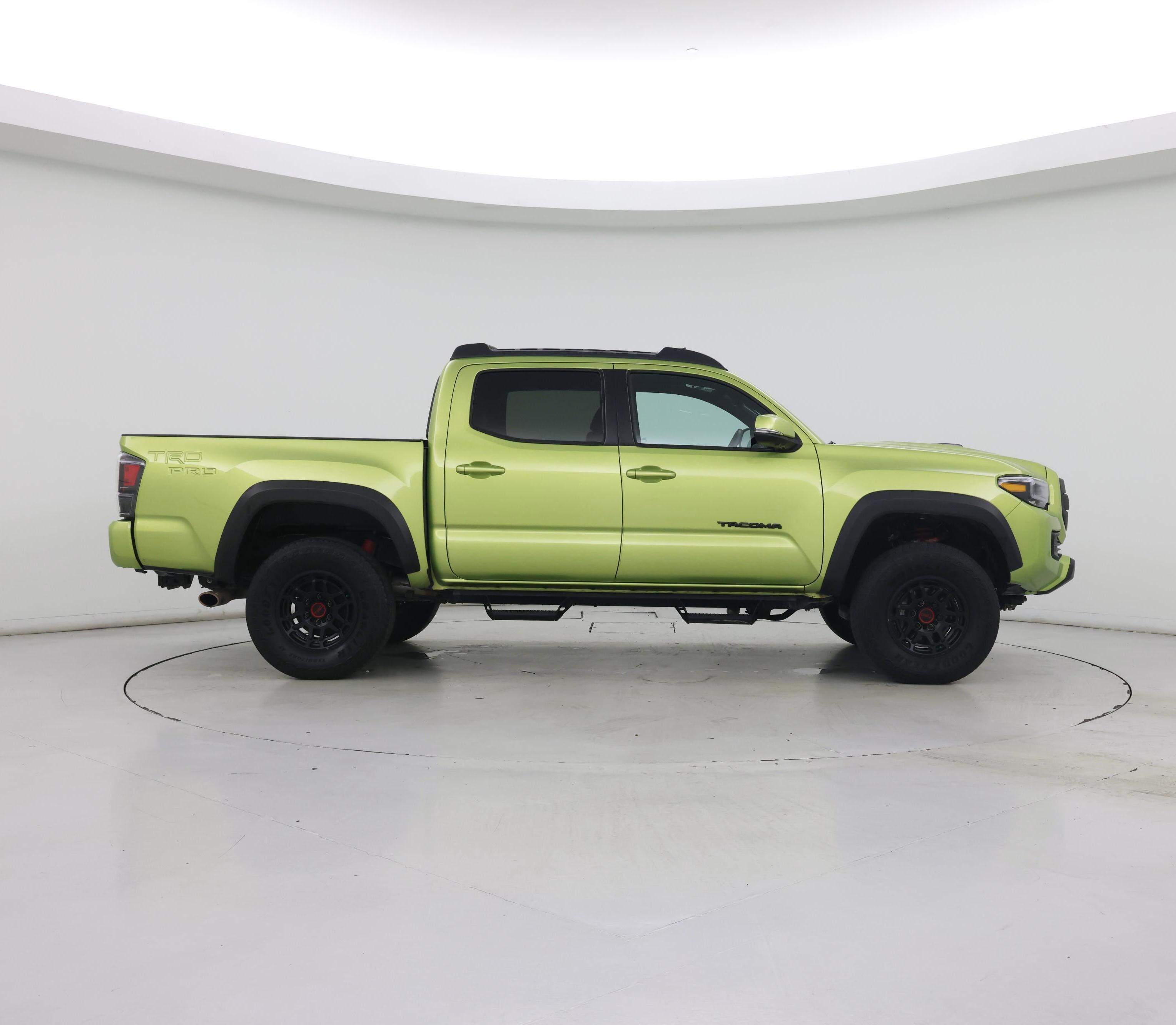 Thumbnail: 2022 Toyota Tacoma - 7