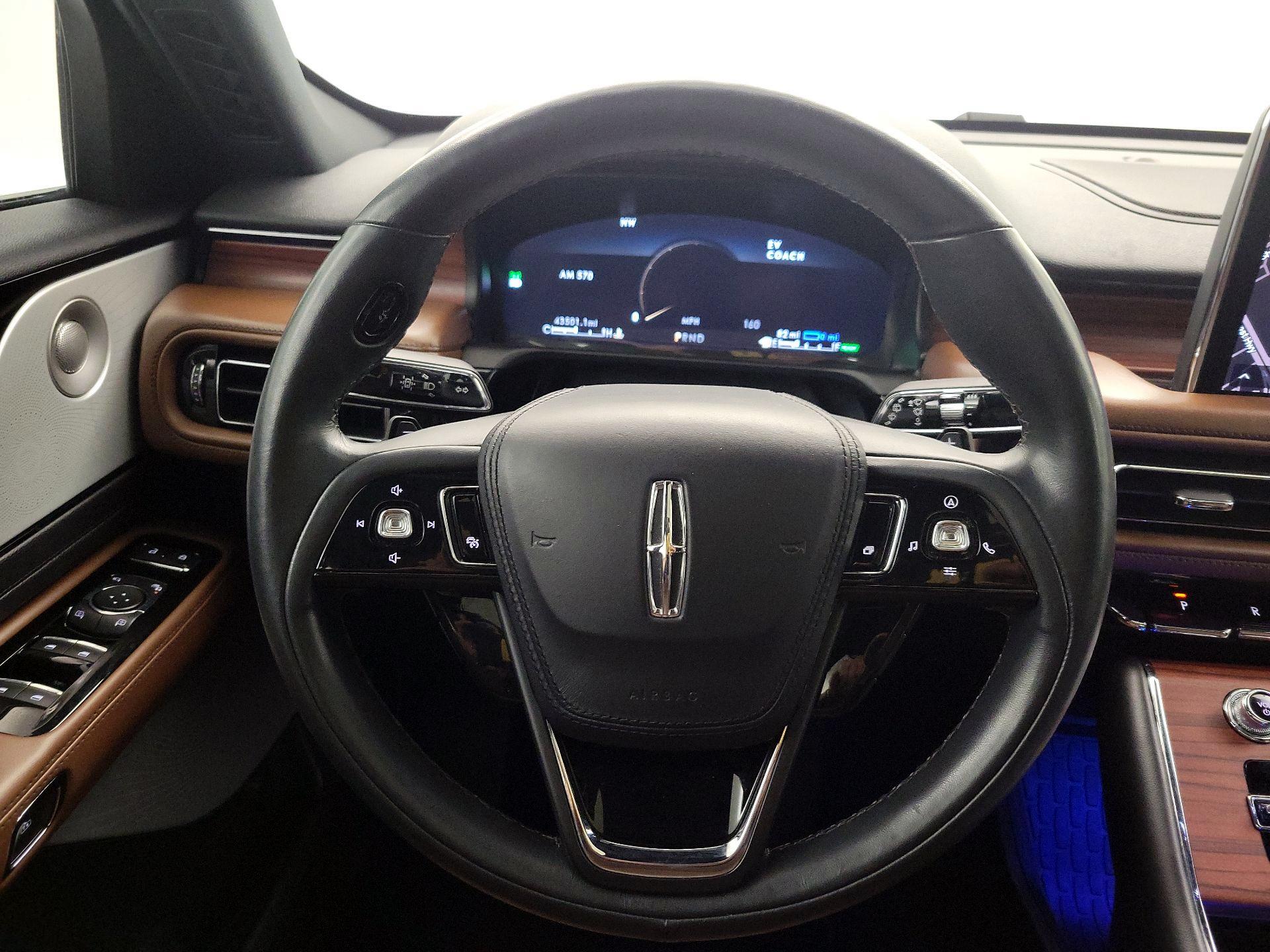 Thumbnail: 2021 Lincoln Aviator - 10