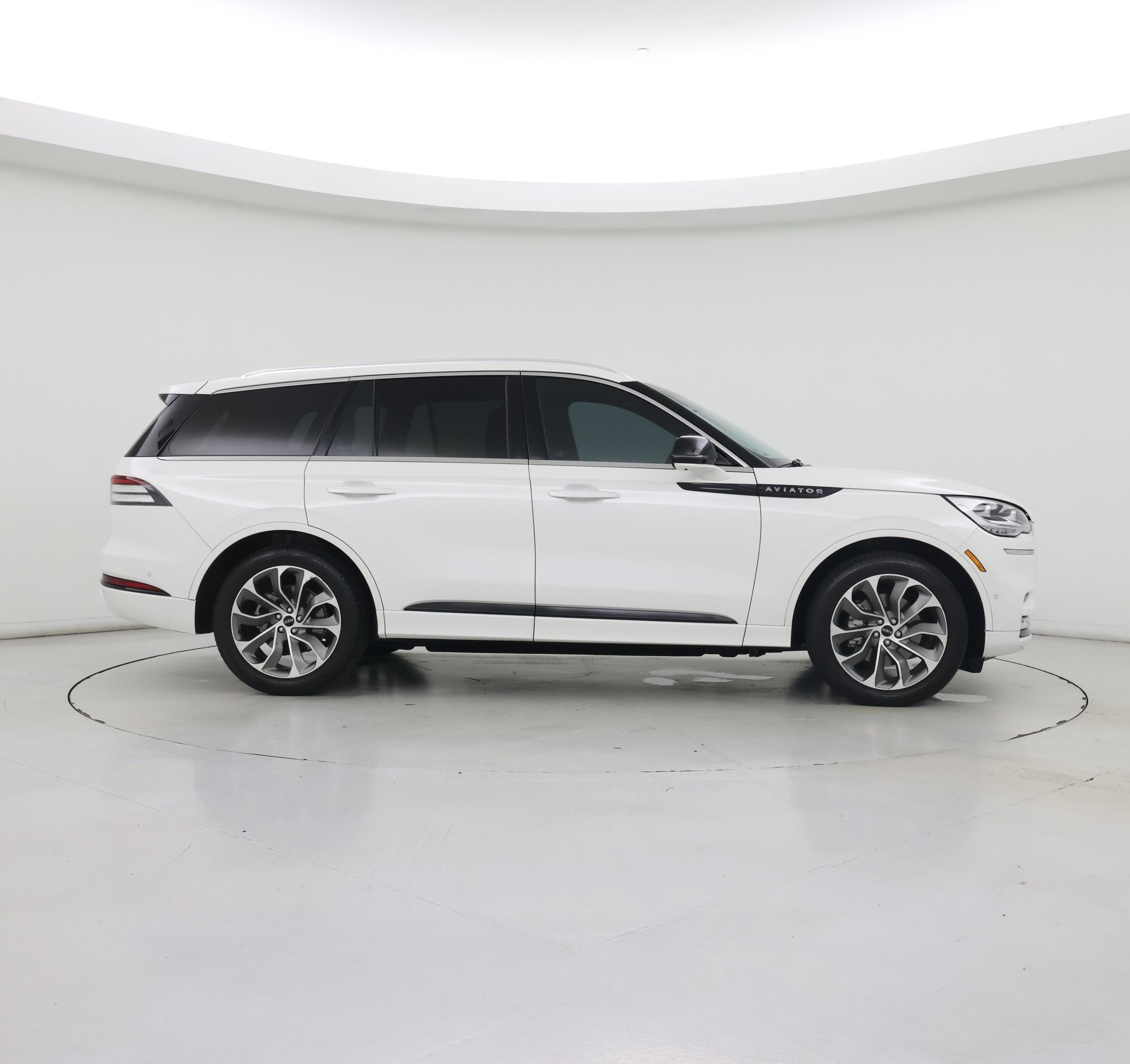 Thumbnail: 2021 Lincoln Aviator - 7