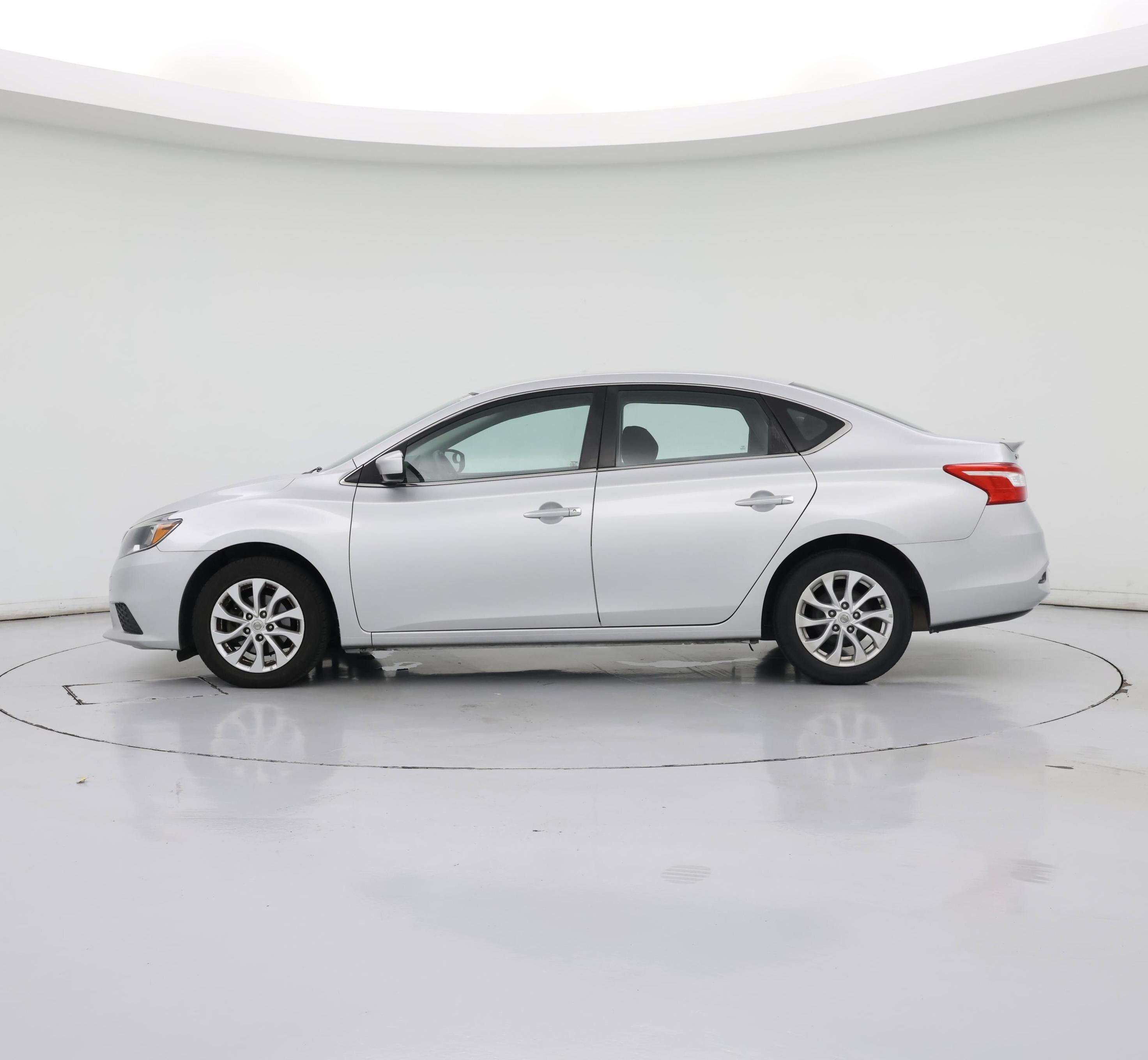 Thumbnail: 2018 Nissan Sentra - 3