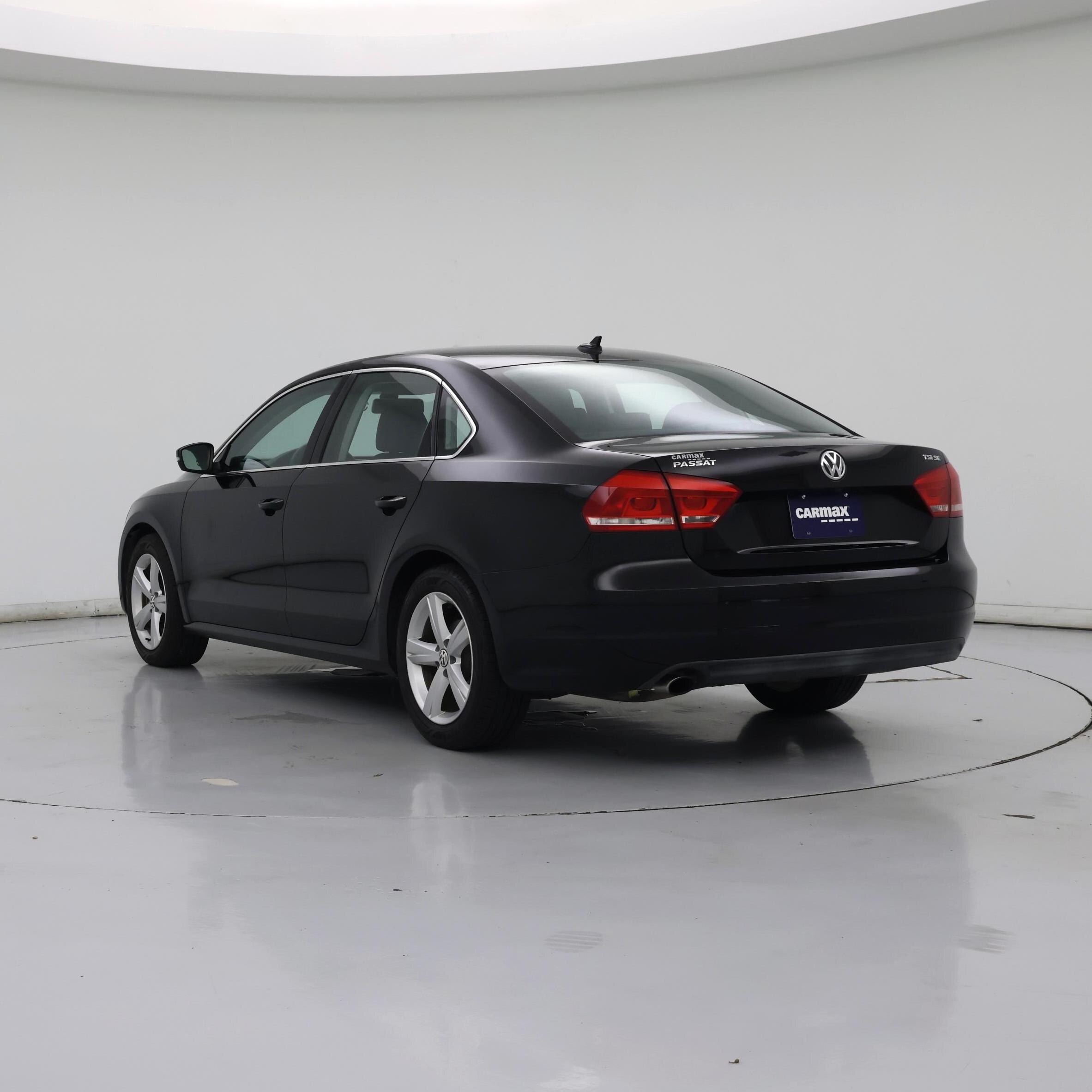 Thumbnail: 2015 Volkswagen Passat - 2