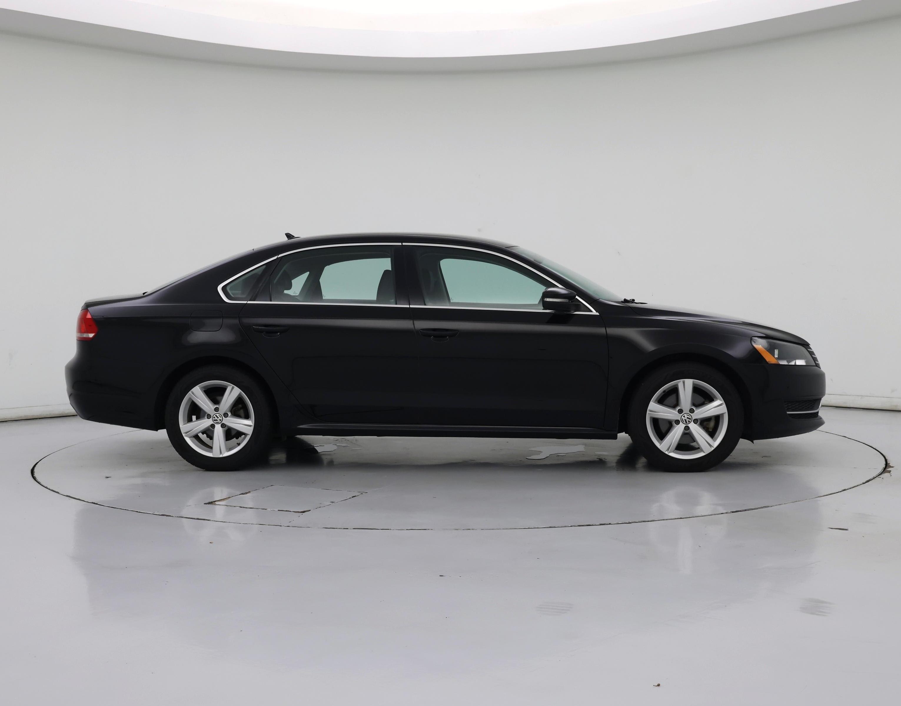 Thumbnail: 2015 Volkswagen Passat - 7