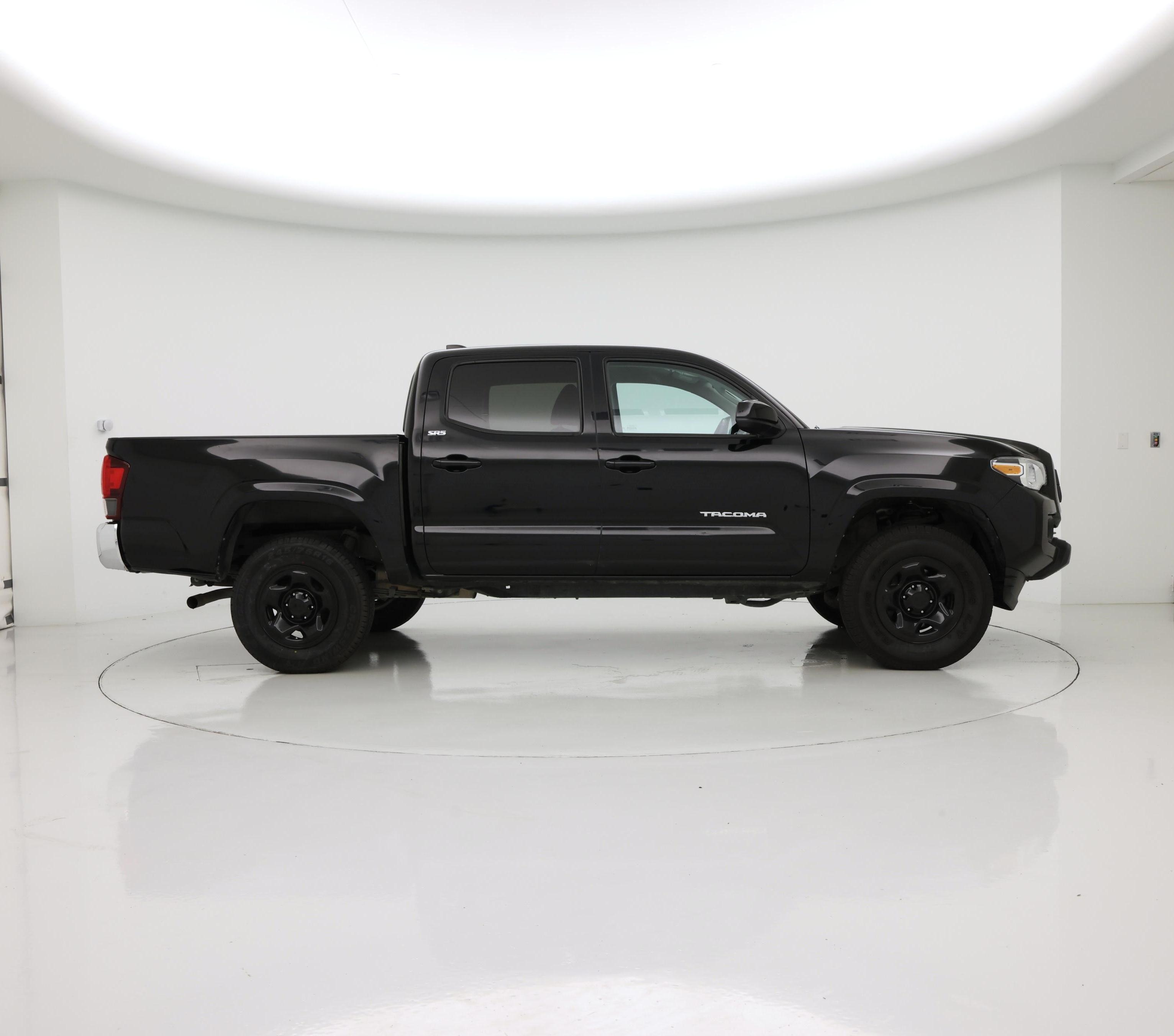 Thumbnail: 2023 Toyota Tacoma - 7