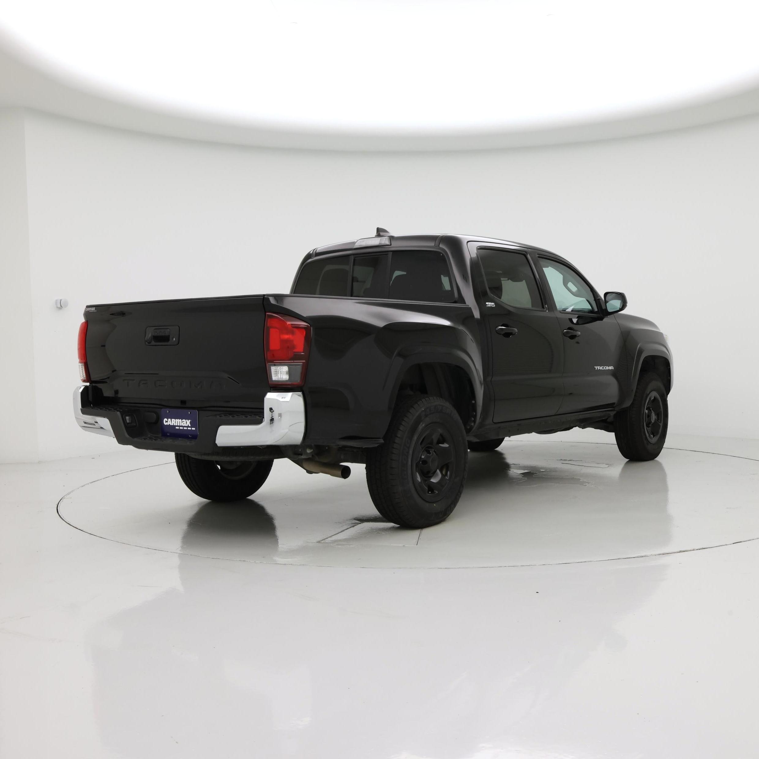 Thumbnail: 2023 Toyota Tacoma - 8