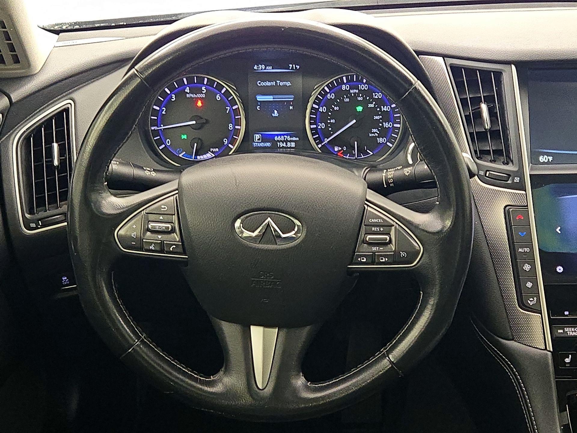 Thumbnail: 2014 INFINITI Q50 - 10