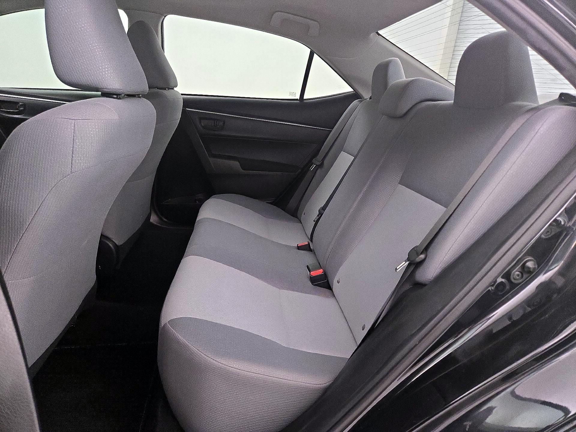 Thumbnail: 2016 Toyota Corolla - 18