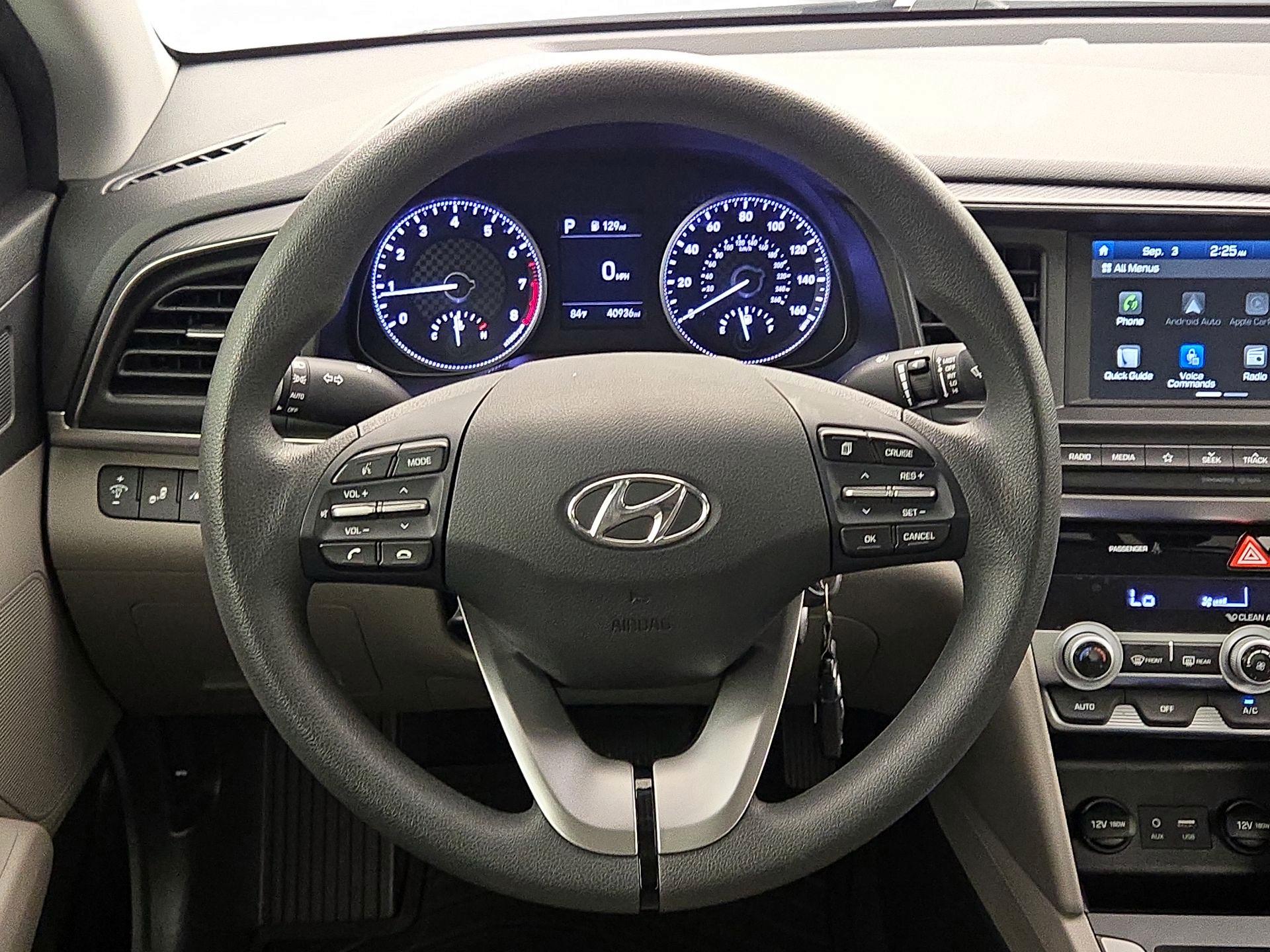 Thumbnail: 2020 Hyundai Elantra - 10