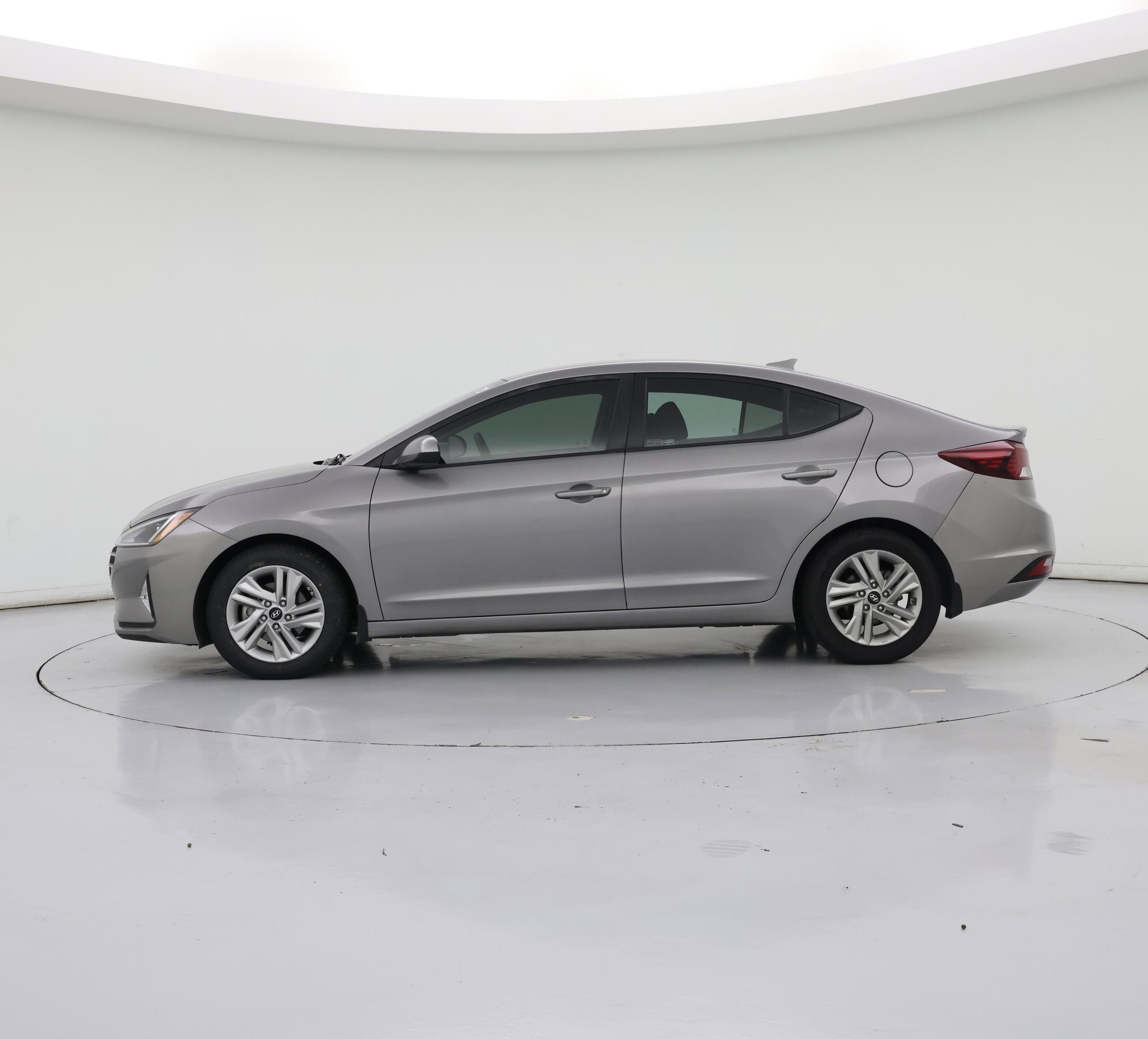 Thumbnail: 2020 Hyundai Elantra - 3
