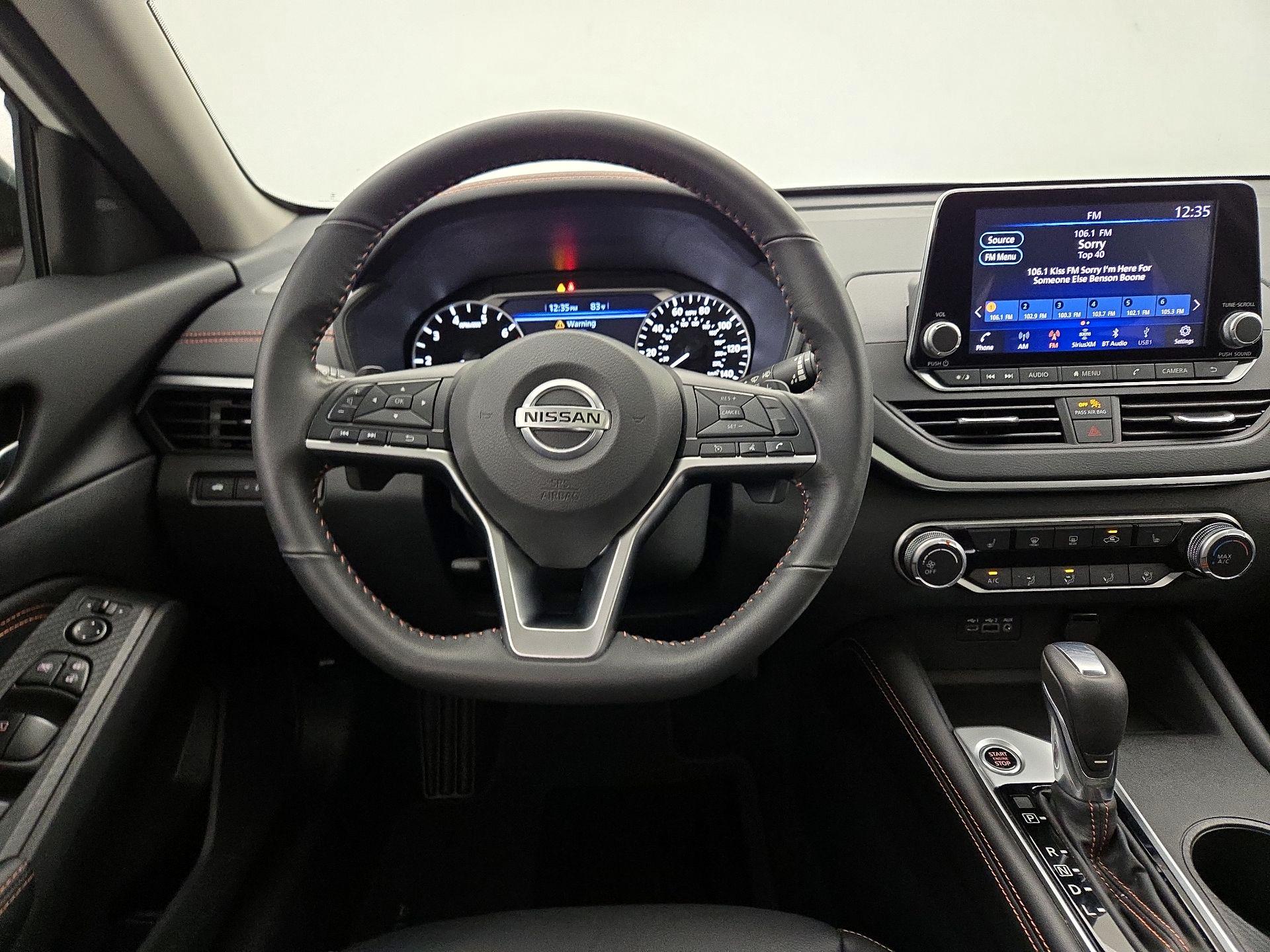 Thumbnail: 2022 Nissan Altima - 10