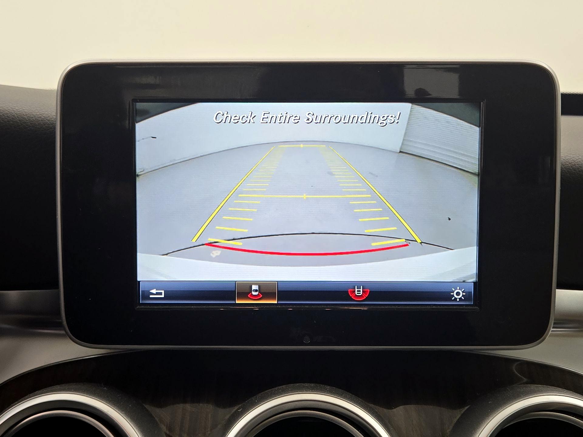 Thumbnail: 2016 Mercedes-Benz C-Class - 15