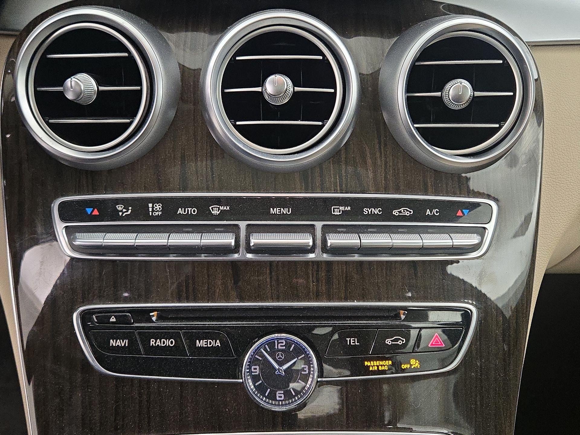 Thumbnail: 2016 Mercedes-Benz C-Class - 17