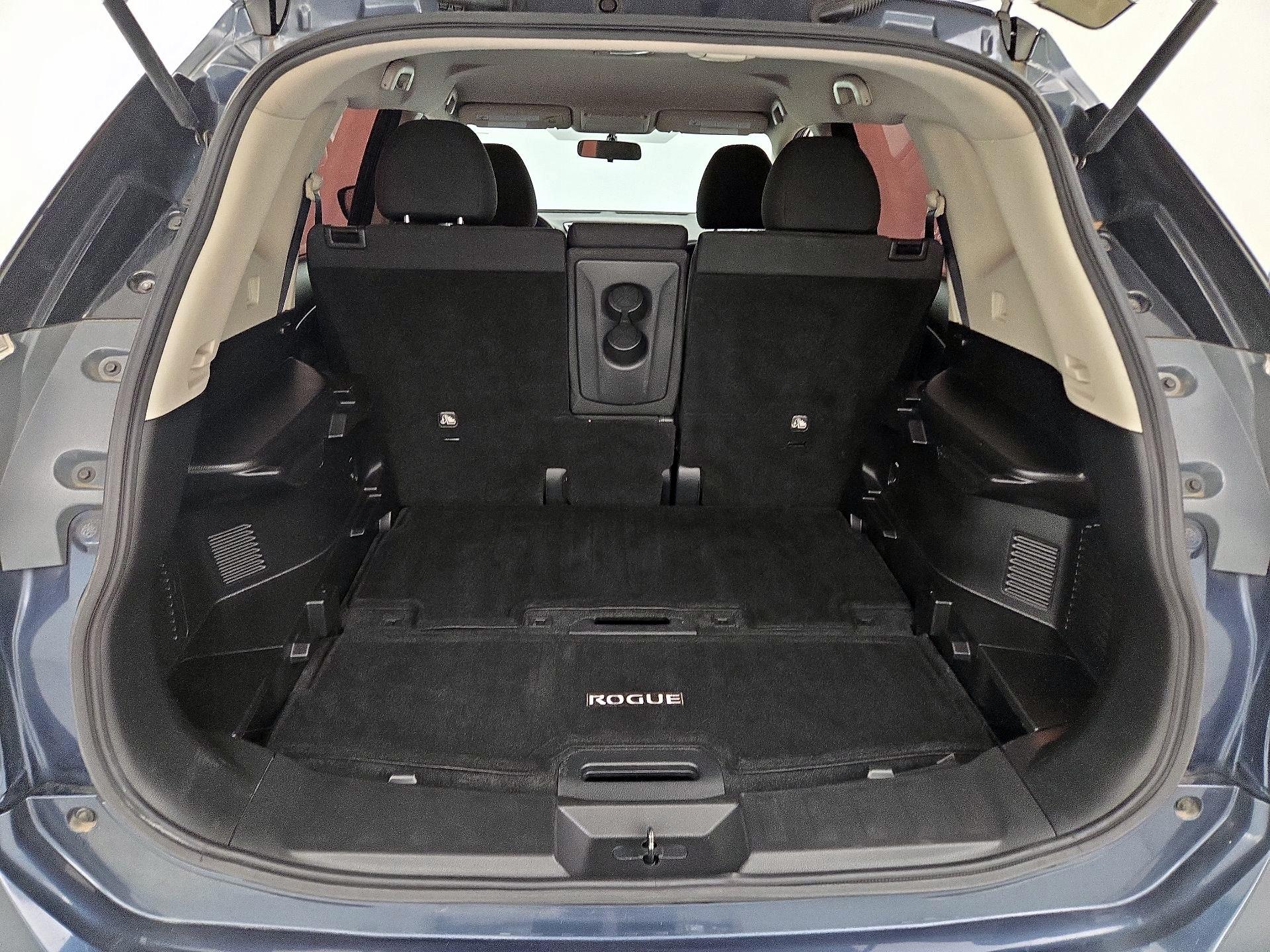 Thumbnail: 2016 Nissan Rogue - 20