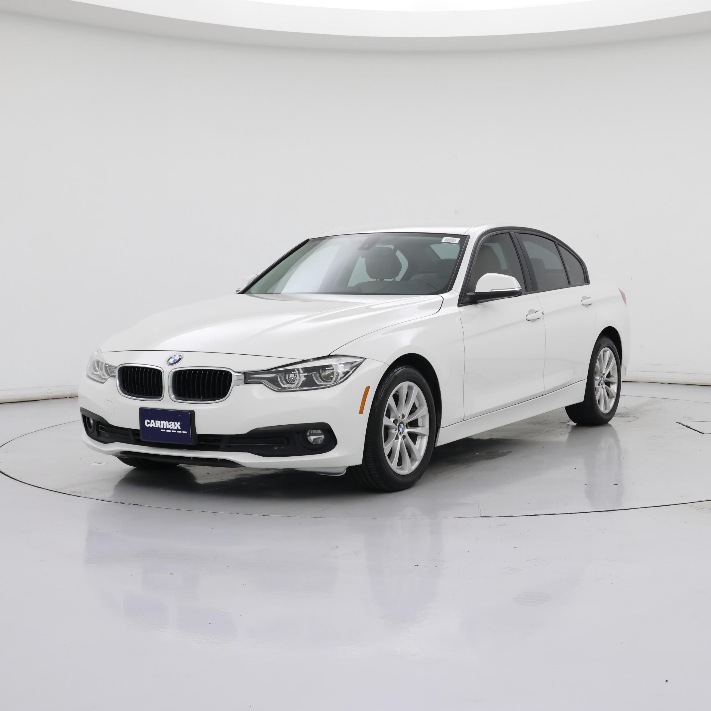 Thumbnail: 2018 BMW 3 Series - 4